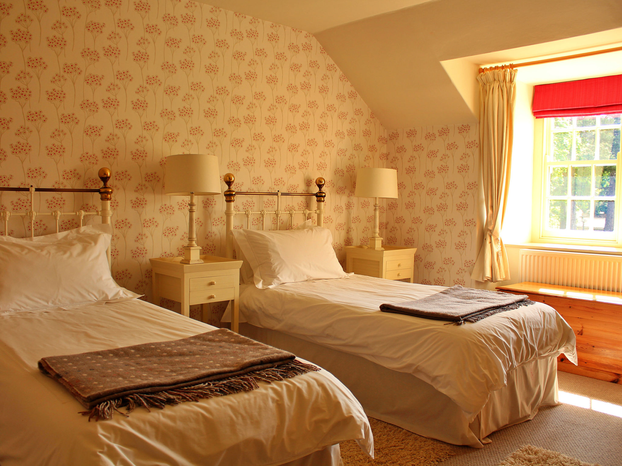 Ingleby Manor - Courtyard Cottage-Binnen