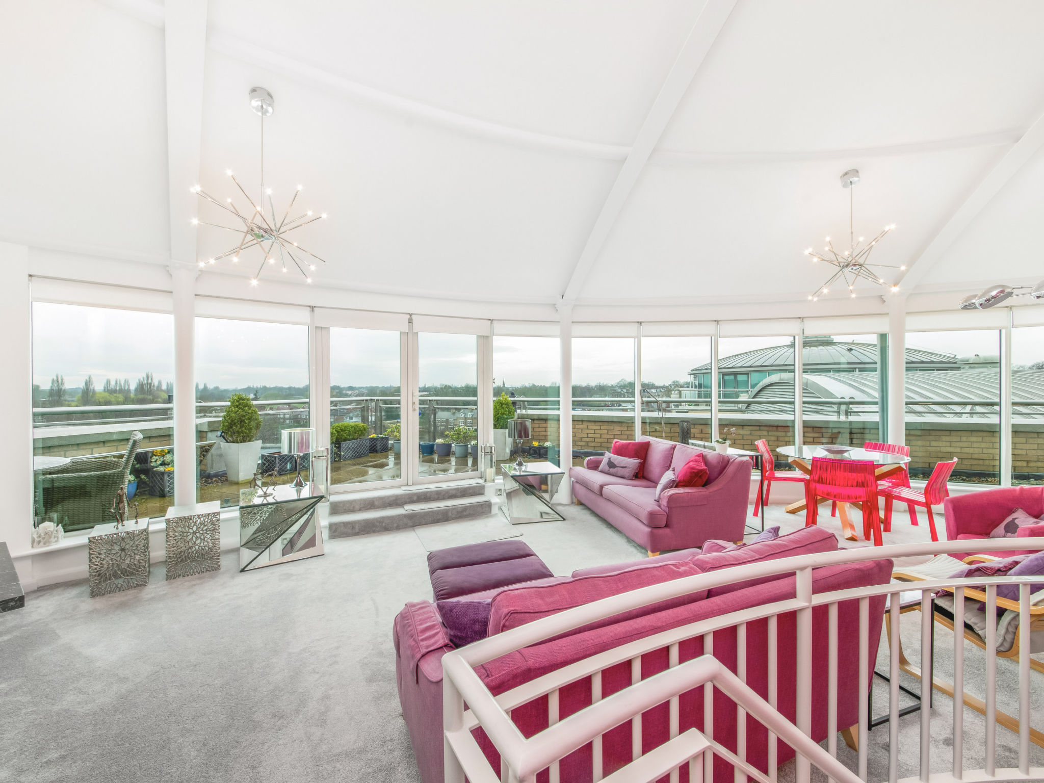 The Penthouse at 611 Westgate-Drinnen