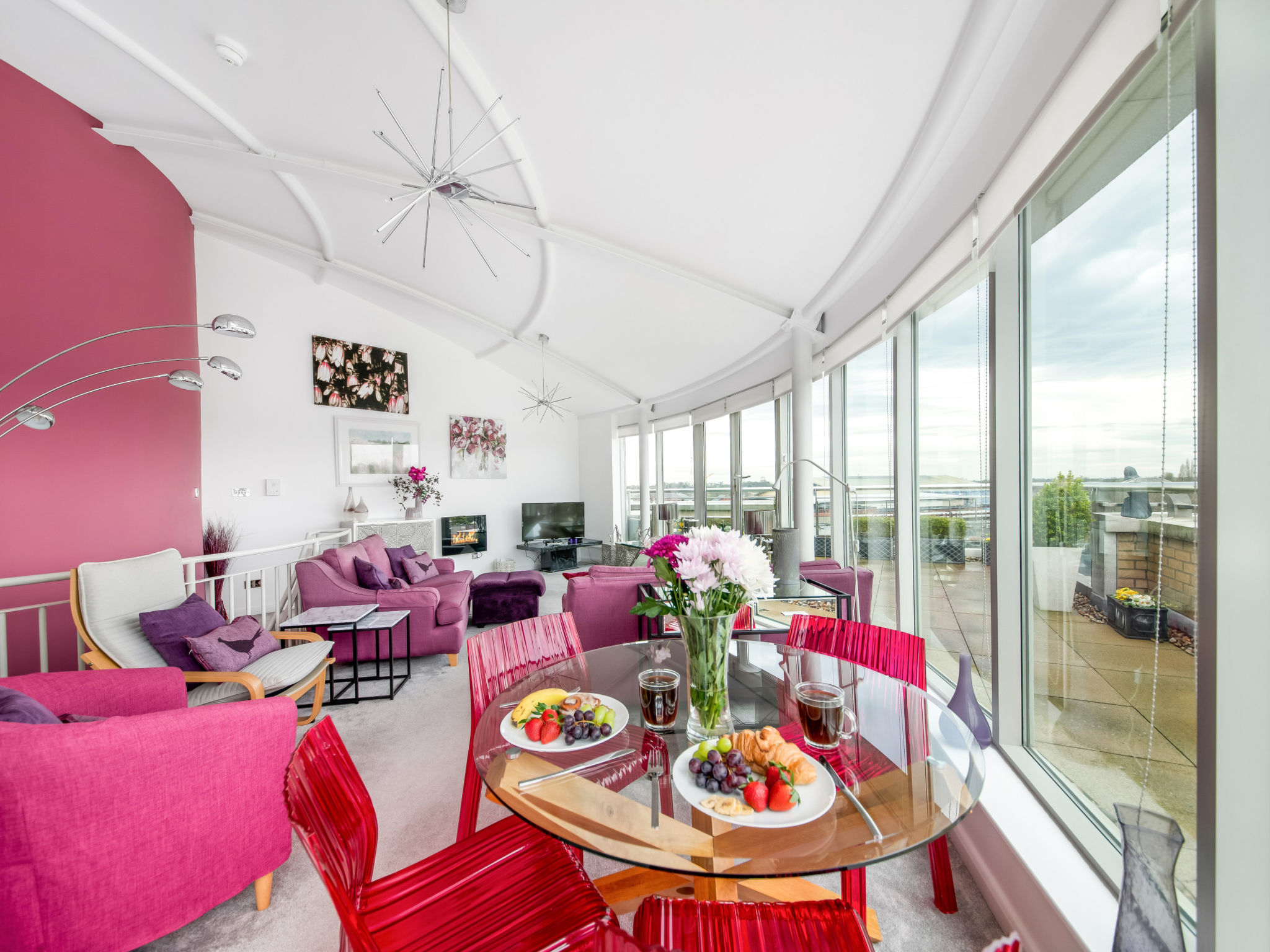 The Penthouse at 611 Westgate-Drinnen
