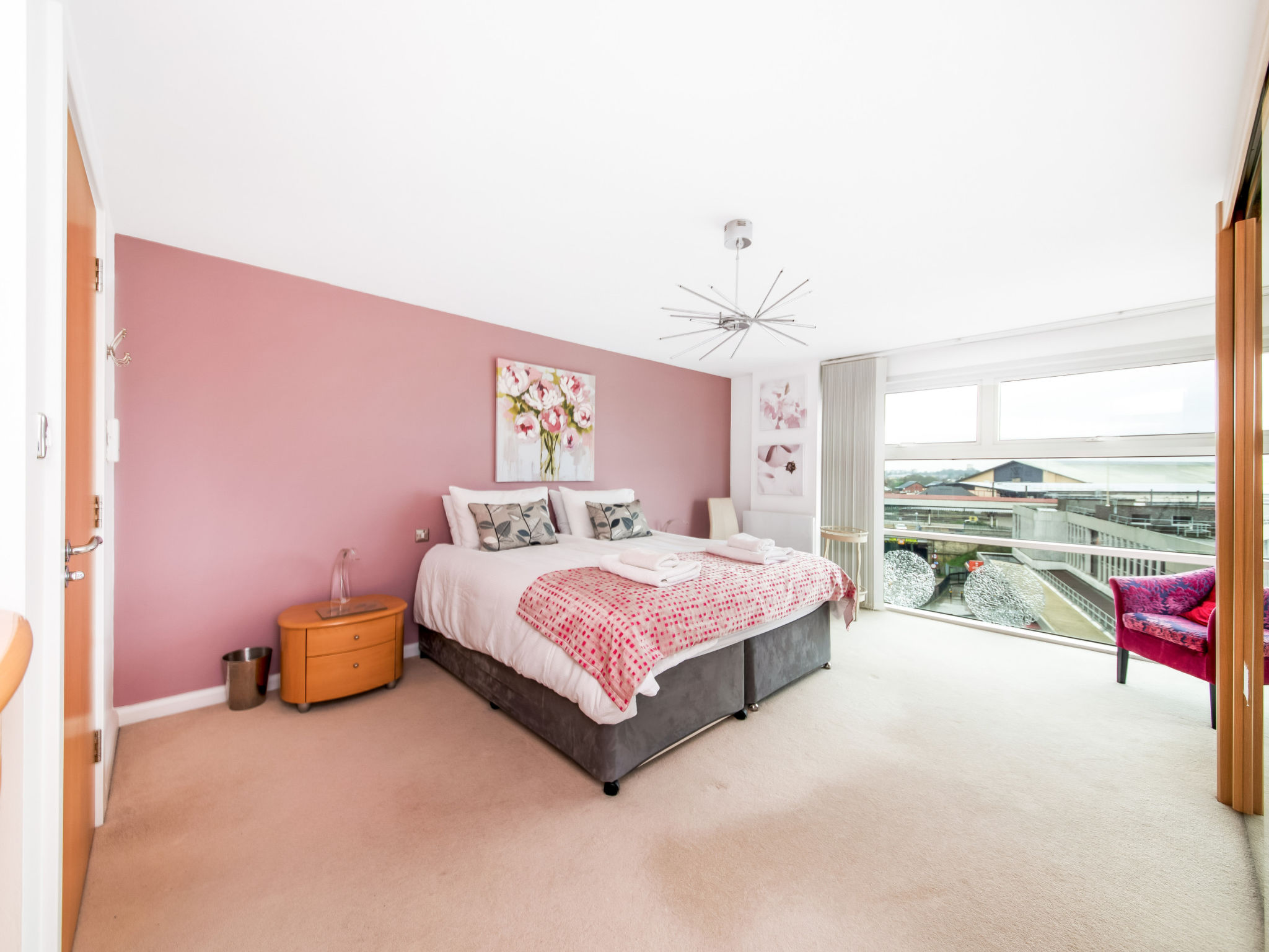The Penthouse at 611 Westgate-Drinnen