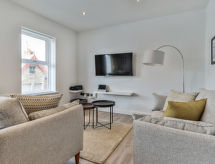 Luxe appartement voor 4 aan de kust van Scarborough, vlakbij strand - thumbnail 1