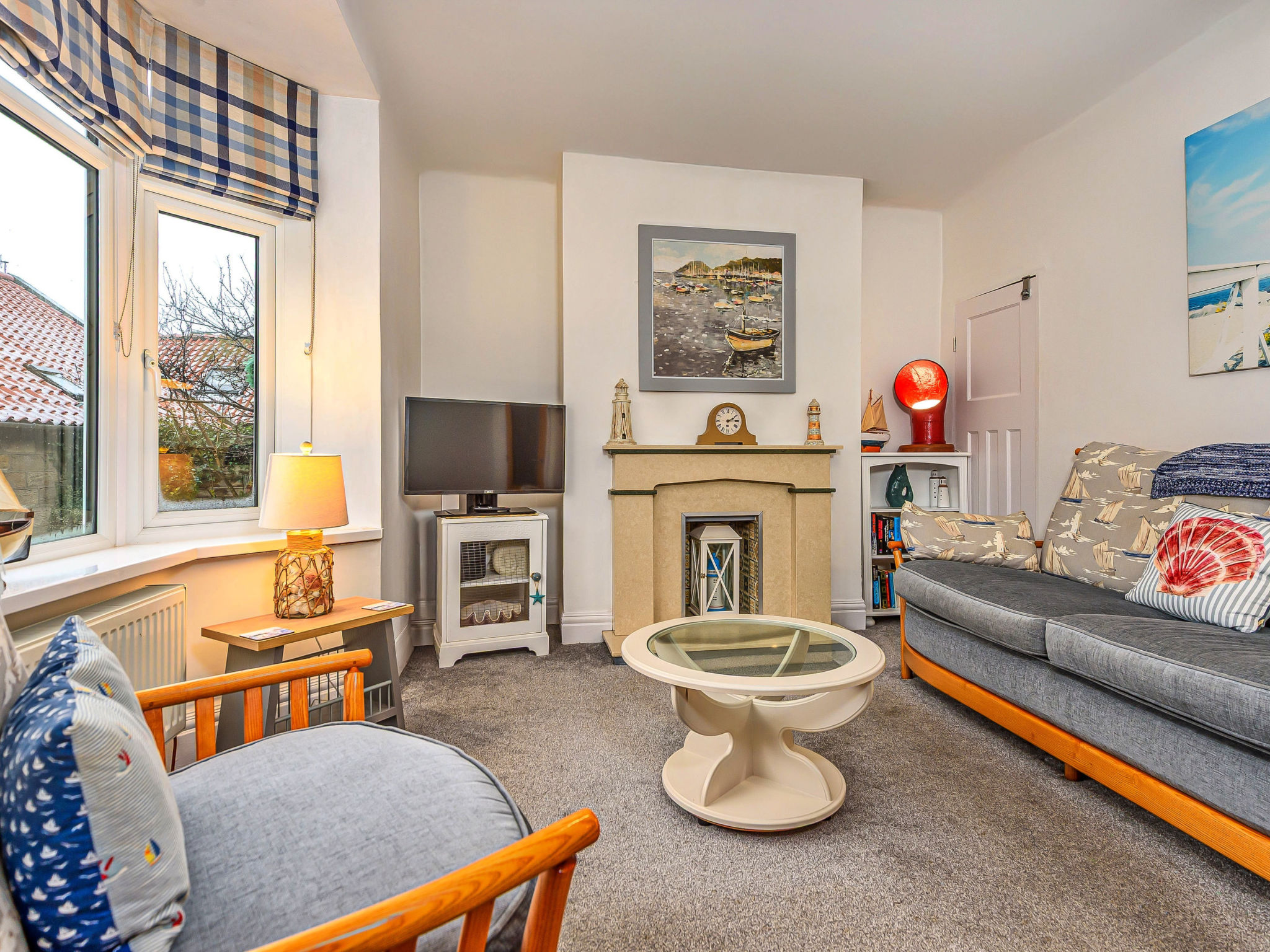 Mumbles Cottage-Binnen