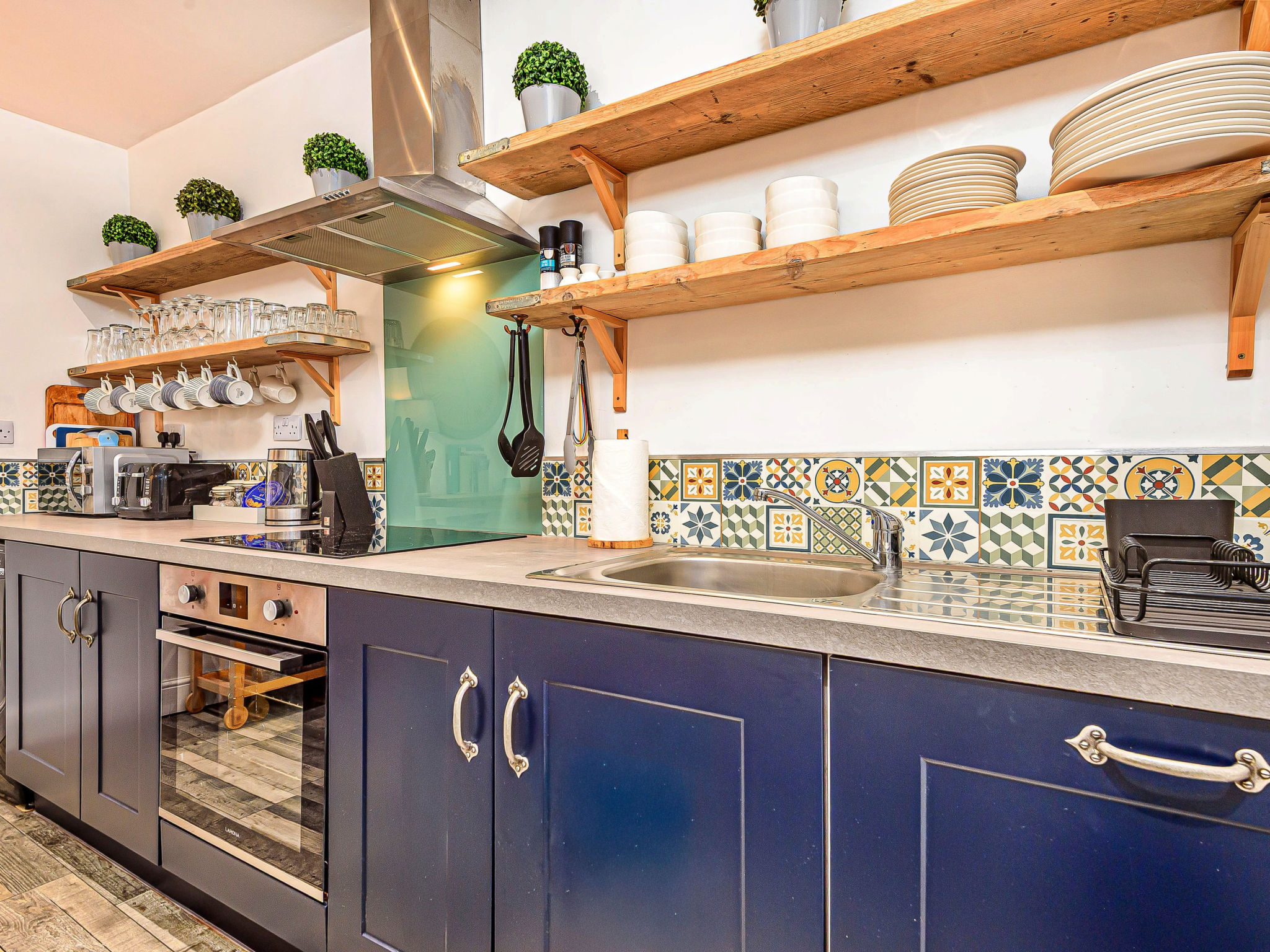 Mumbles Cottage-Binnen