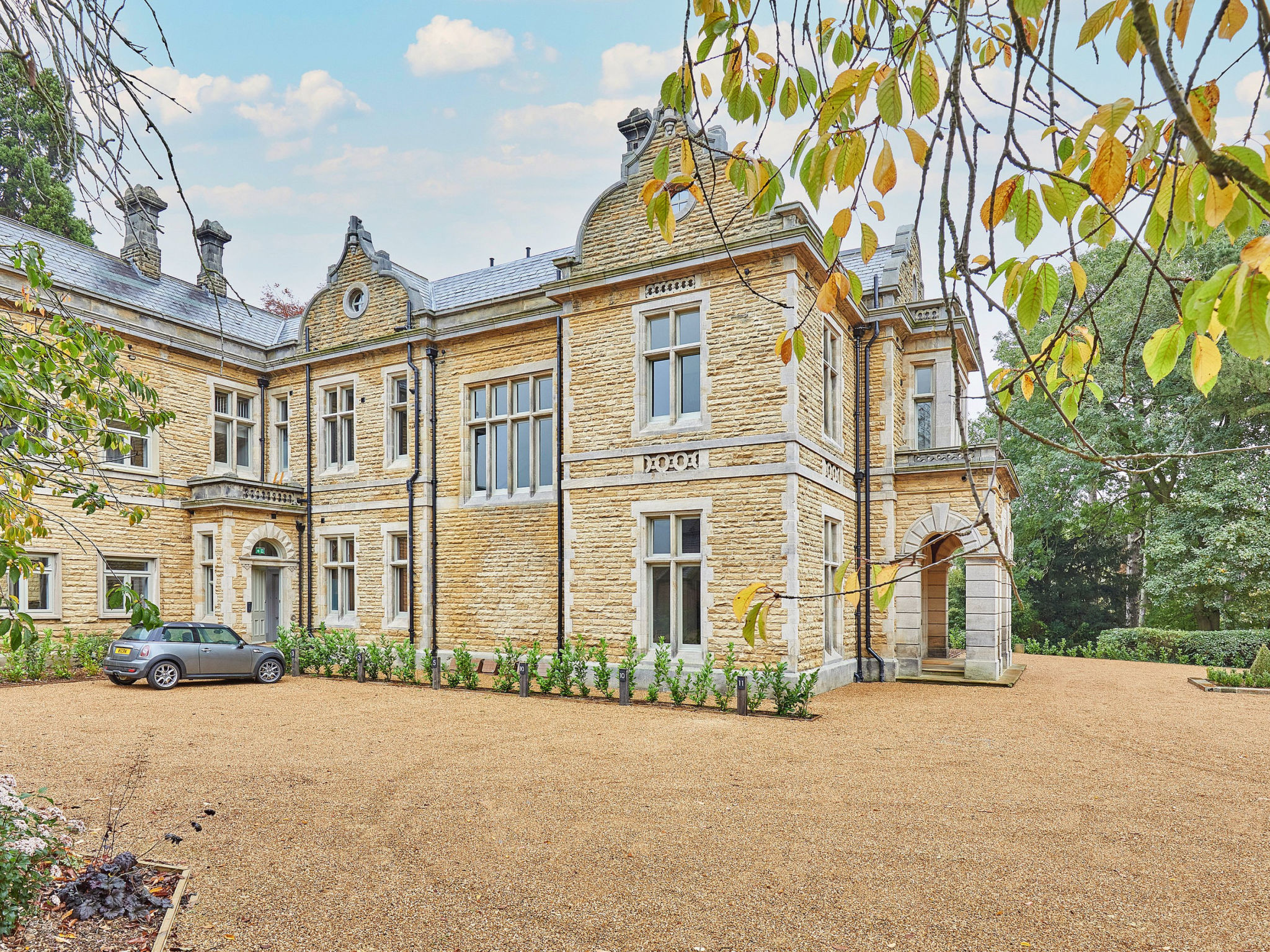 Highfield House-Buiten