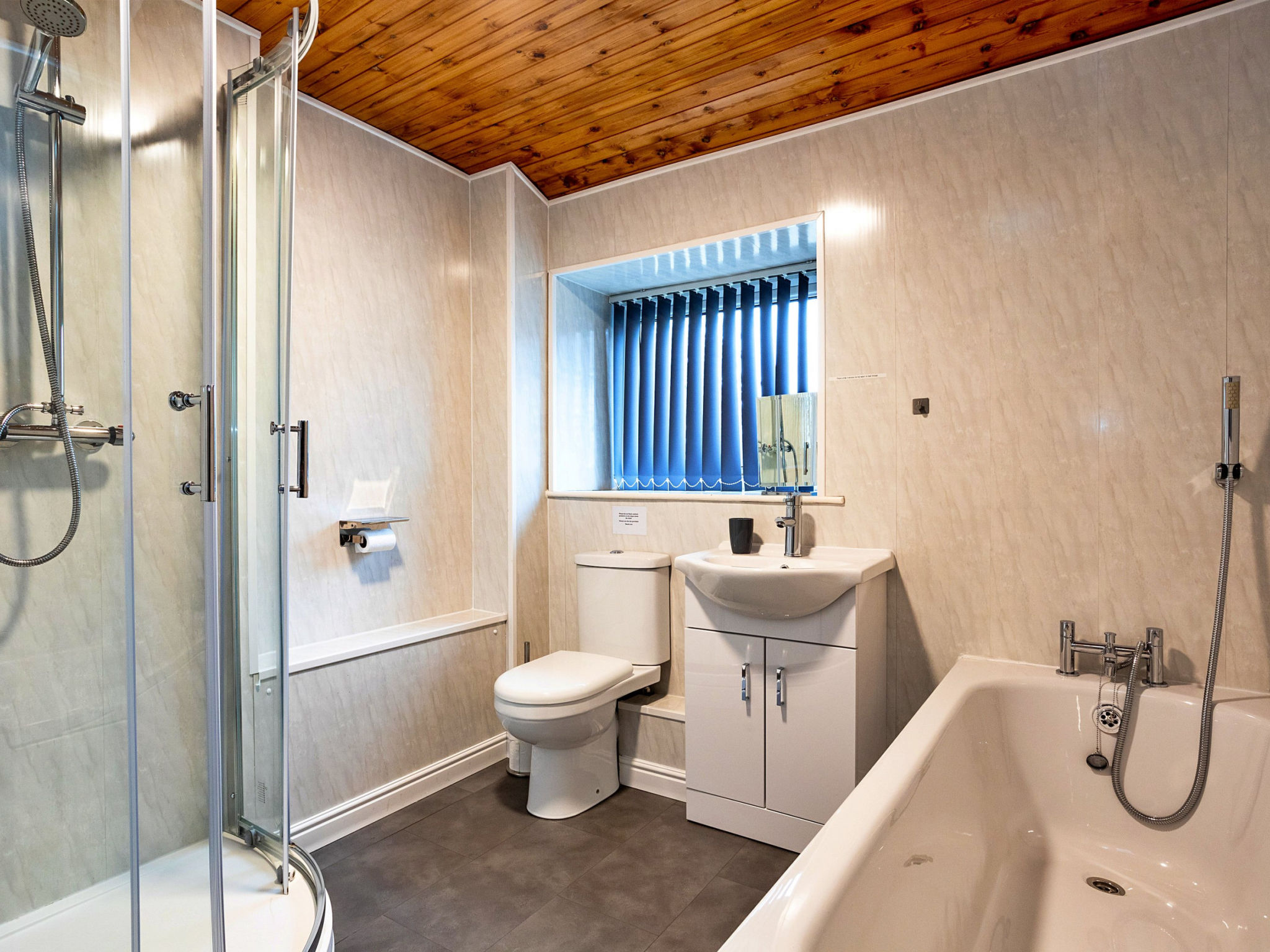 Woodstock Lodge-Drinnen