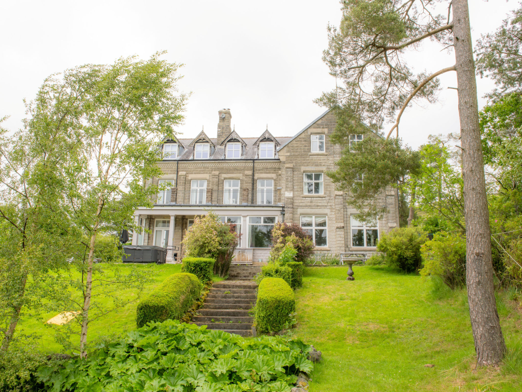 Evergreen Manor