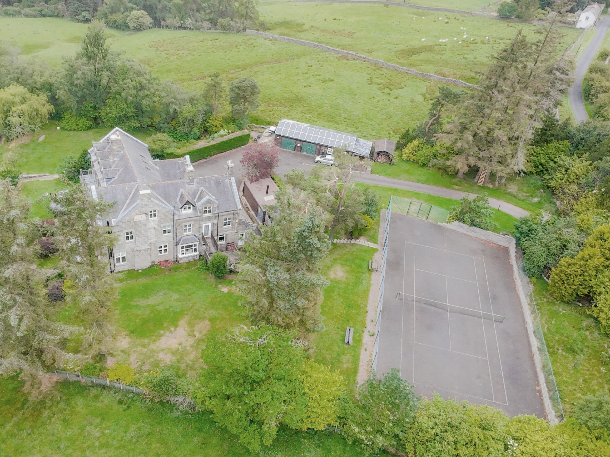 Evergreen Manor - Buiten