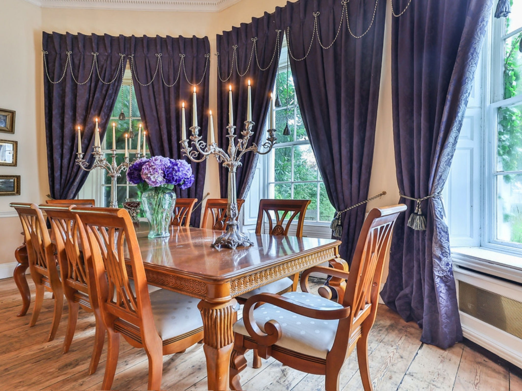 Walcot Hall-Inside