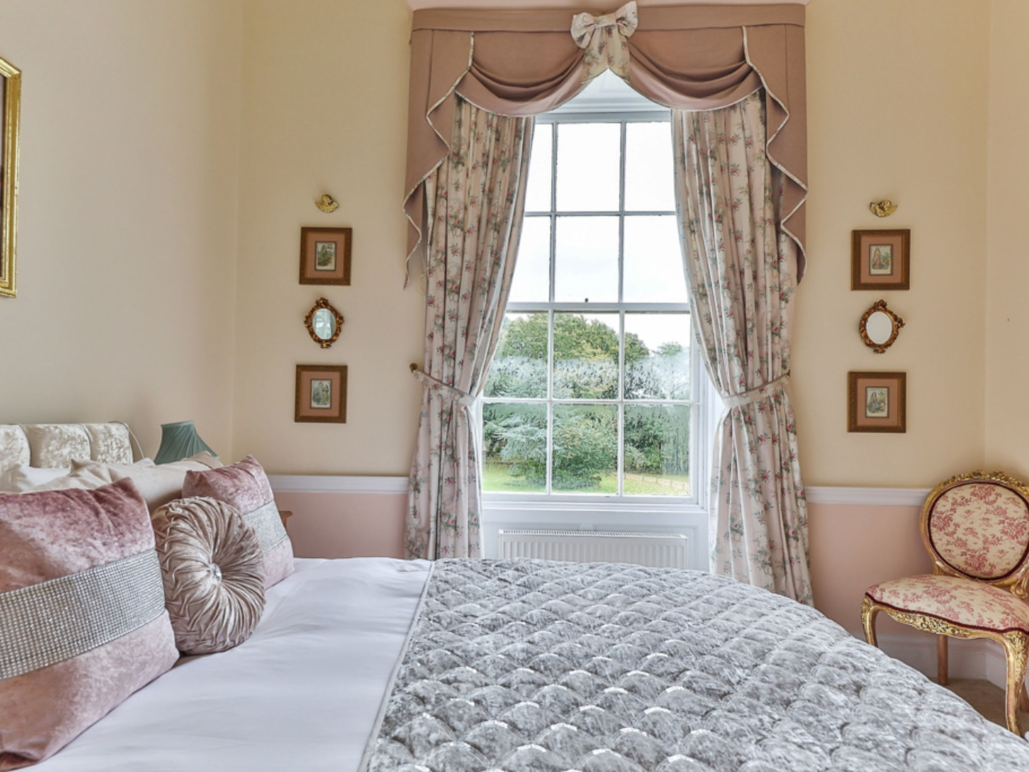Walcot Hall-Inside