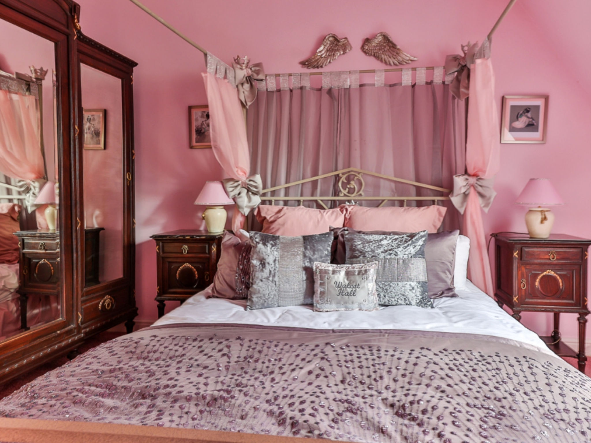 Walcot Hall-Inside