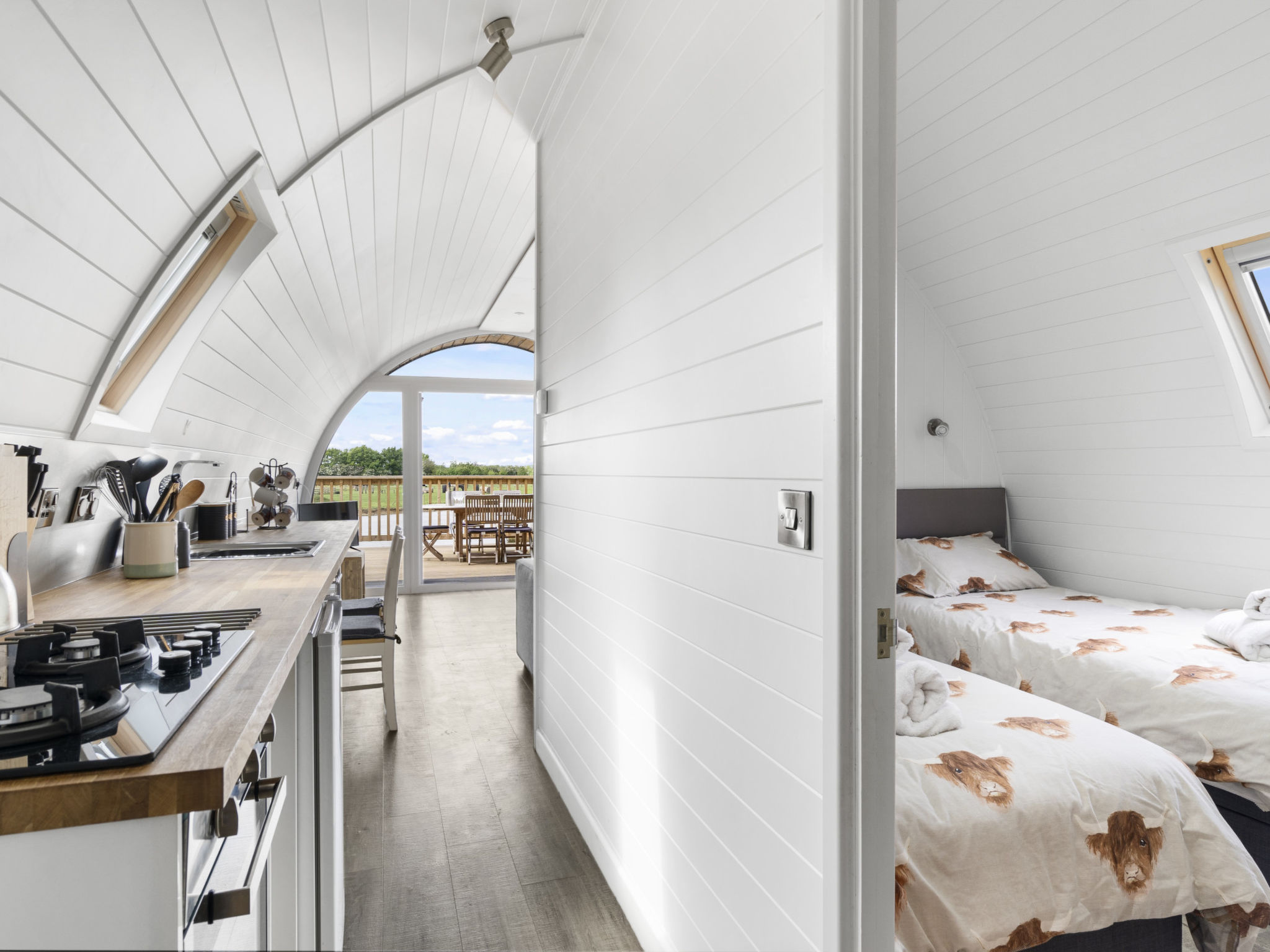 The Highland Camping Pod-Dedans