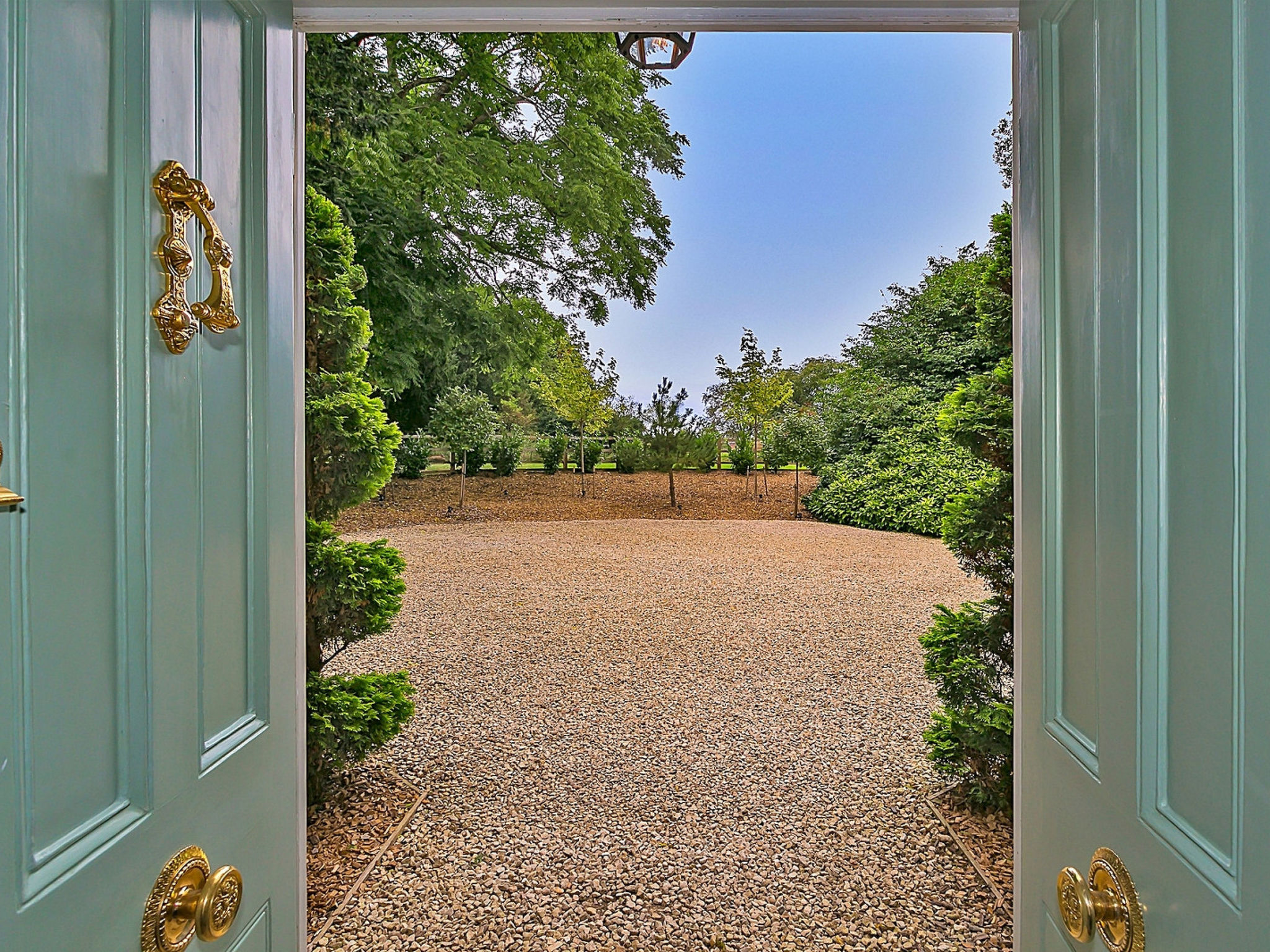 Ttich Manor Retreat-Outside