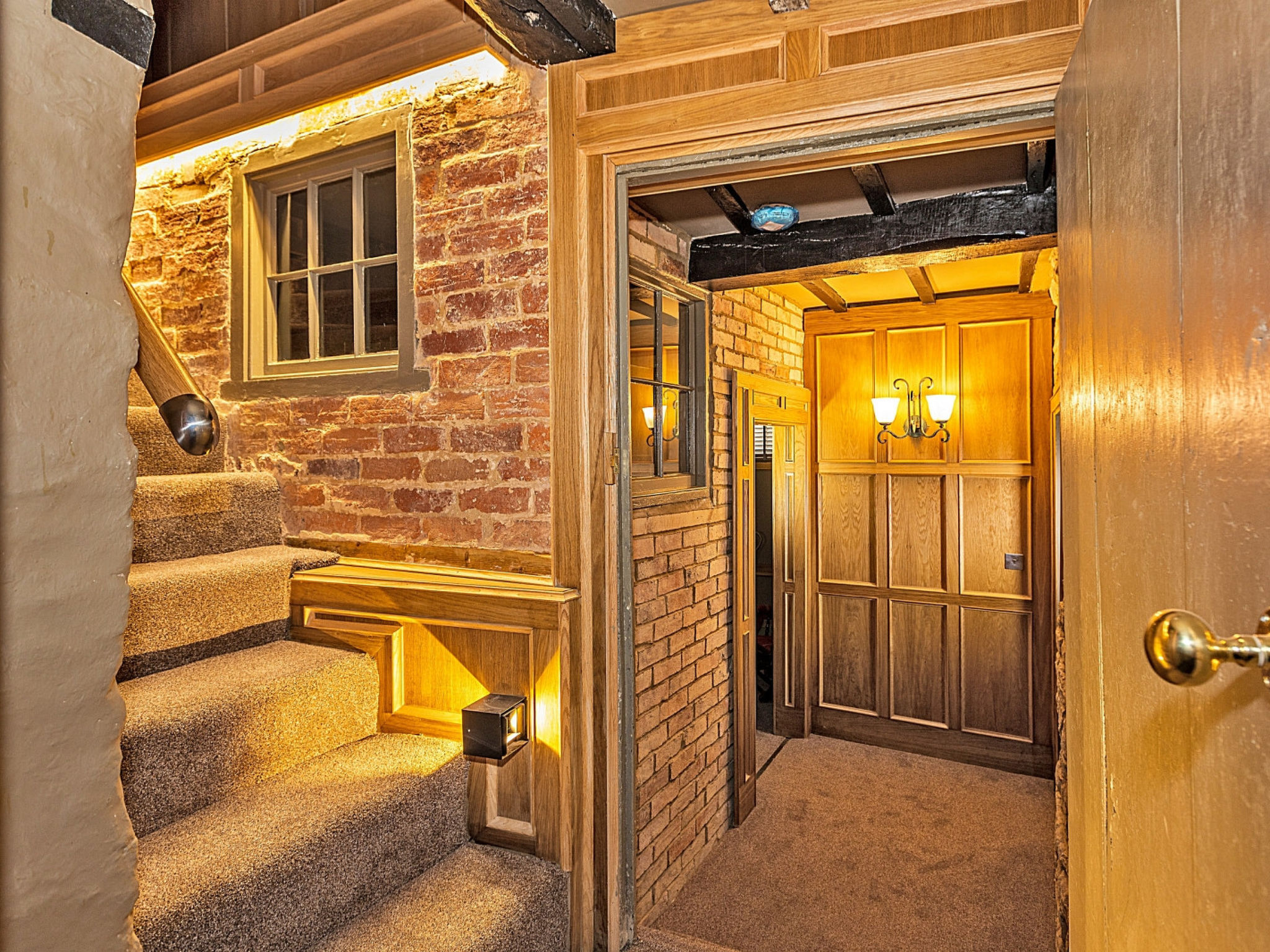 Ttich Manor Retreat-Inside