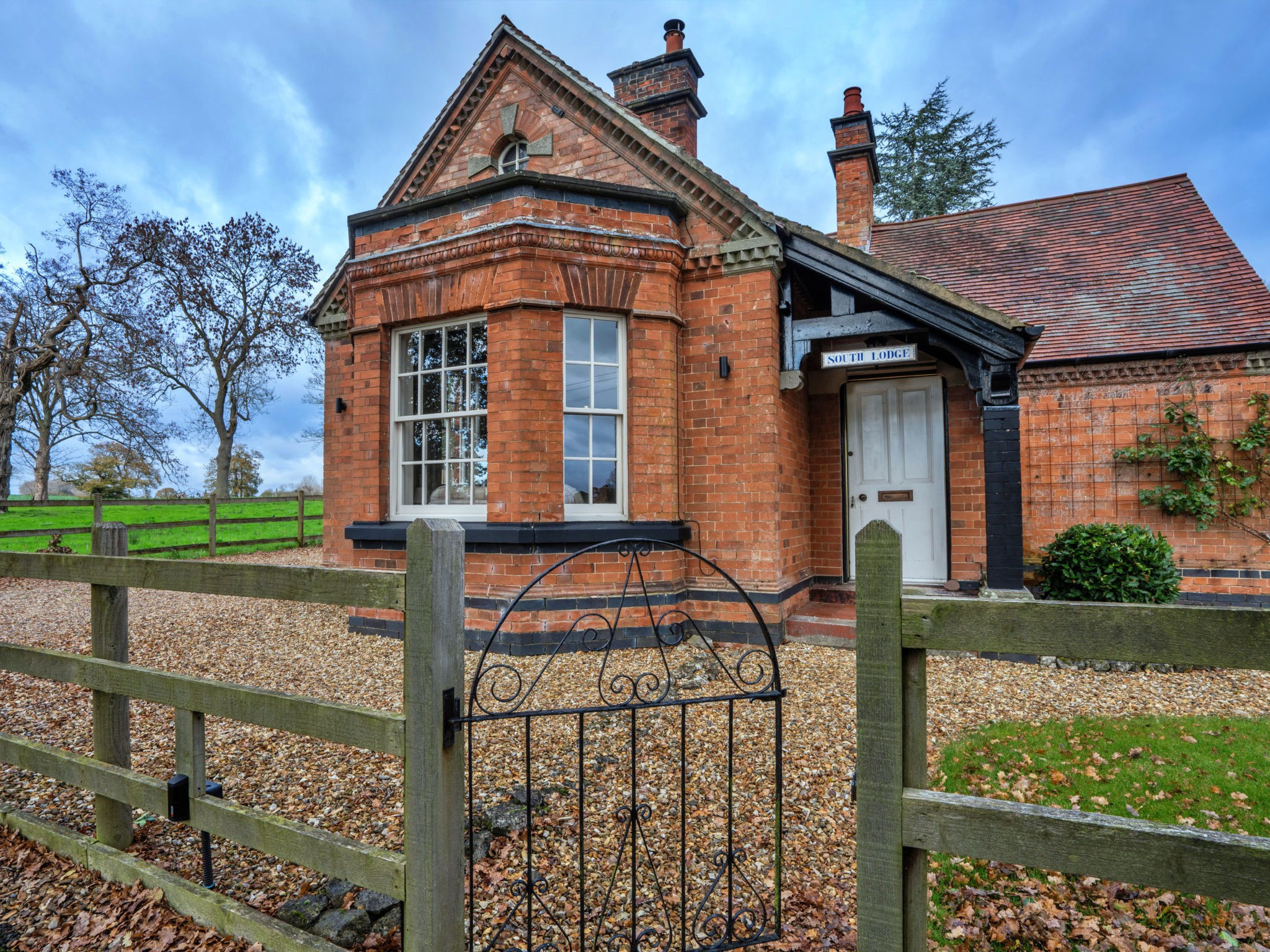 South Lodge at Longford