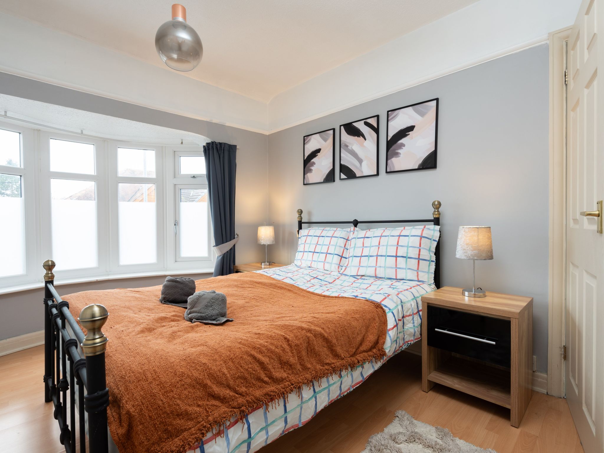 Kostenloses Parken Perfekt für lange monatliche Aufenthalte Für 6 Personen-Binnen