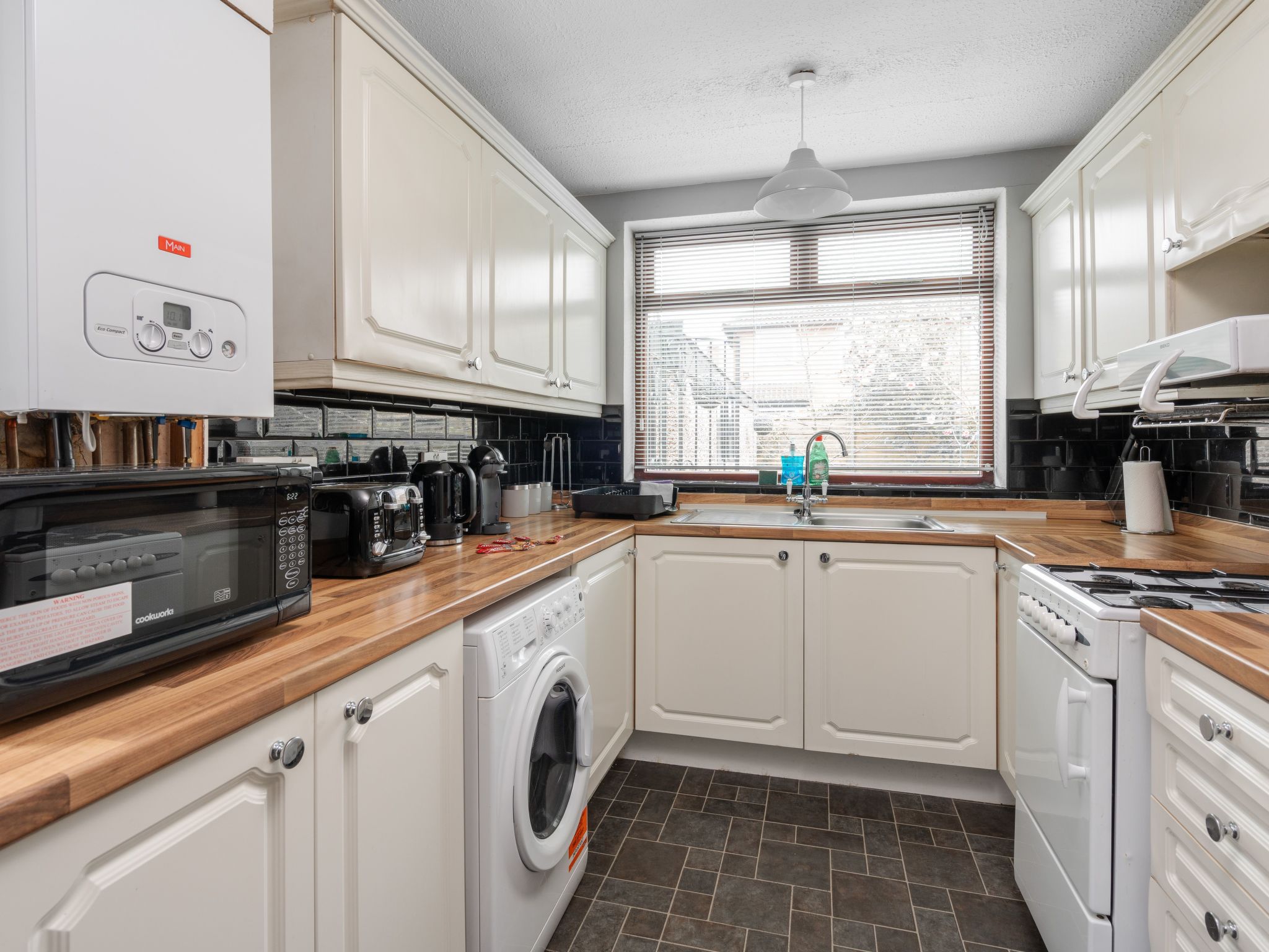 Kostenloses Parken Perfekt für lange monatliche Aufenthalte Für 6 Personen-Binnen