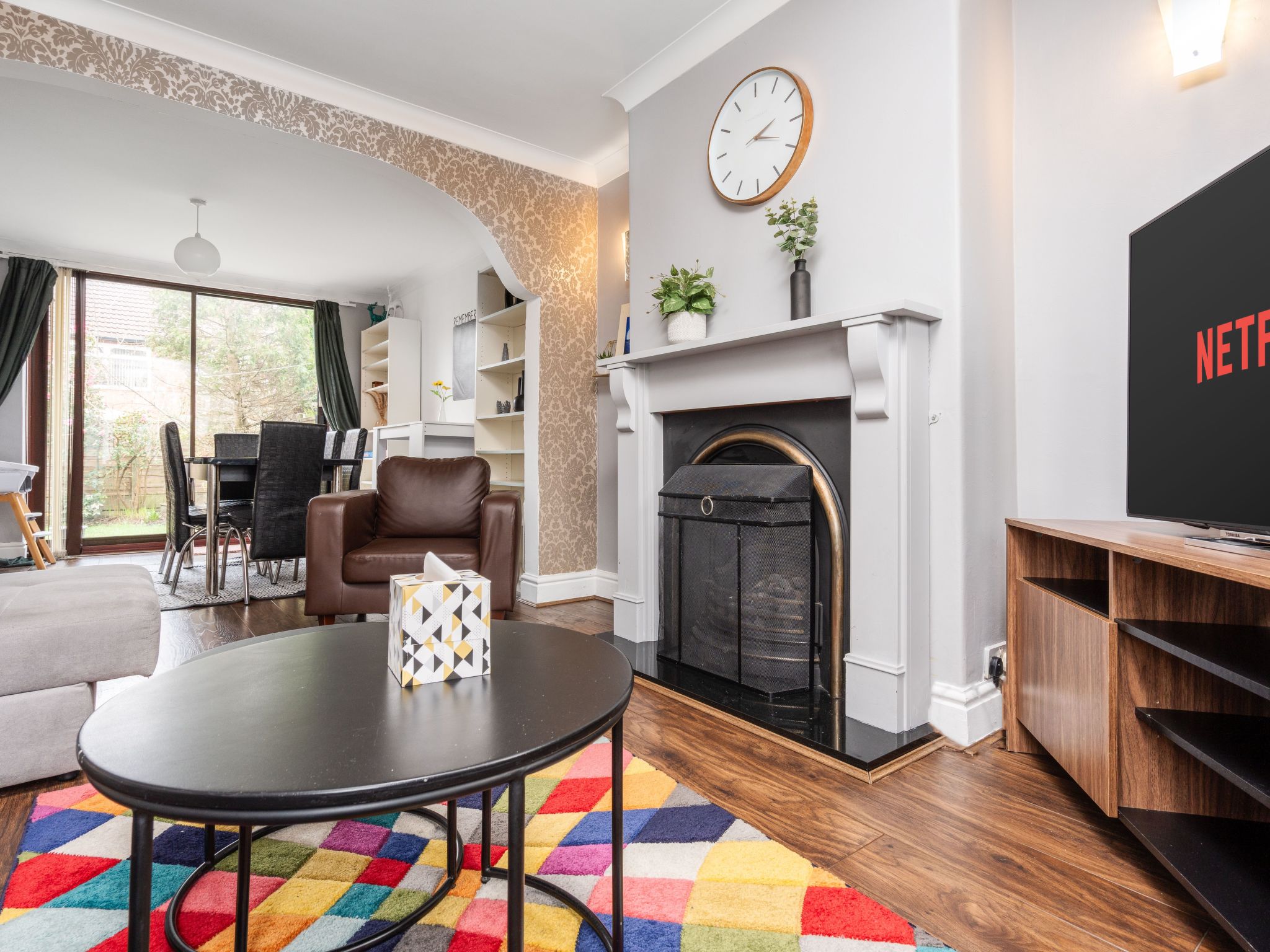 Kostenloses Parken Perfekt für lange monatliche Aufenthalte Für 6 Personen-Binnen