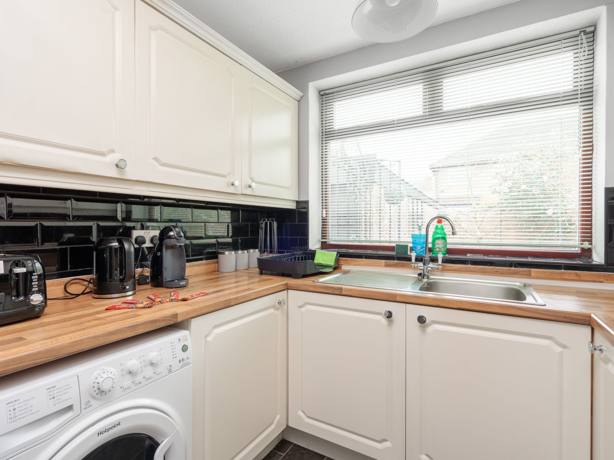 Kostenloses Parken Perfekt für lange monatliche Aufenthalte Für 6 Personen-Binnen