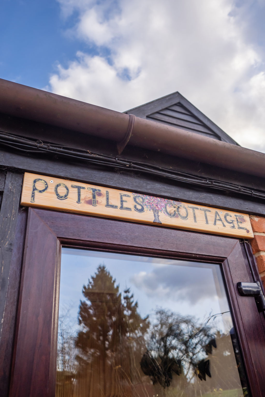Pottles Cottage-Draußen
