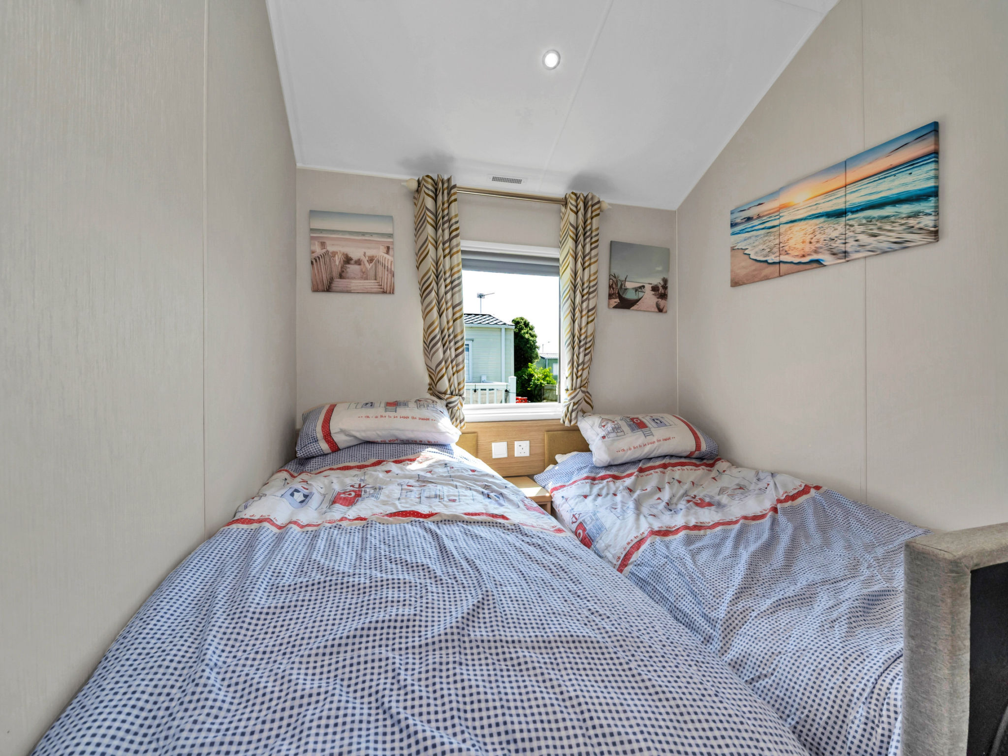 Osprey Court 1 - Inside
