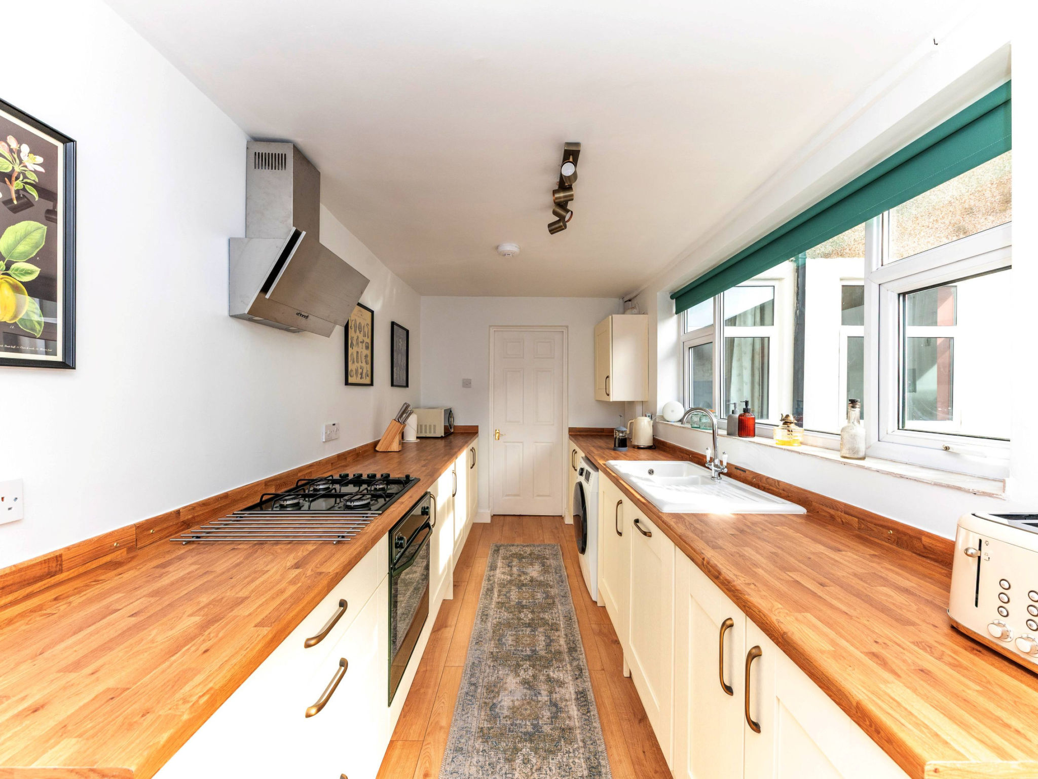 Sheila's Cottage-Dedans