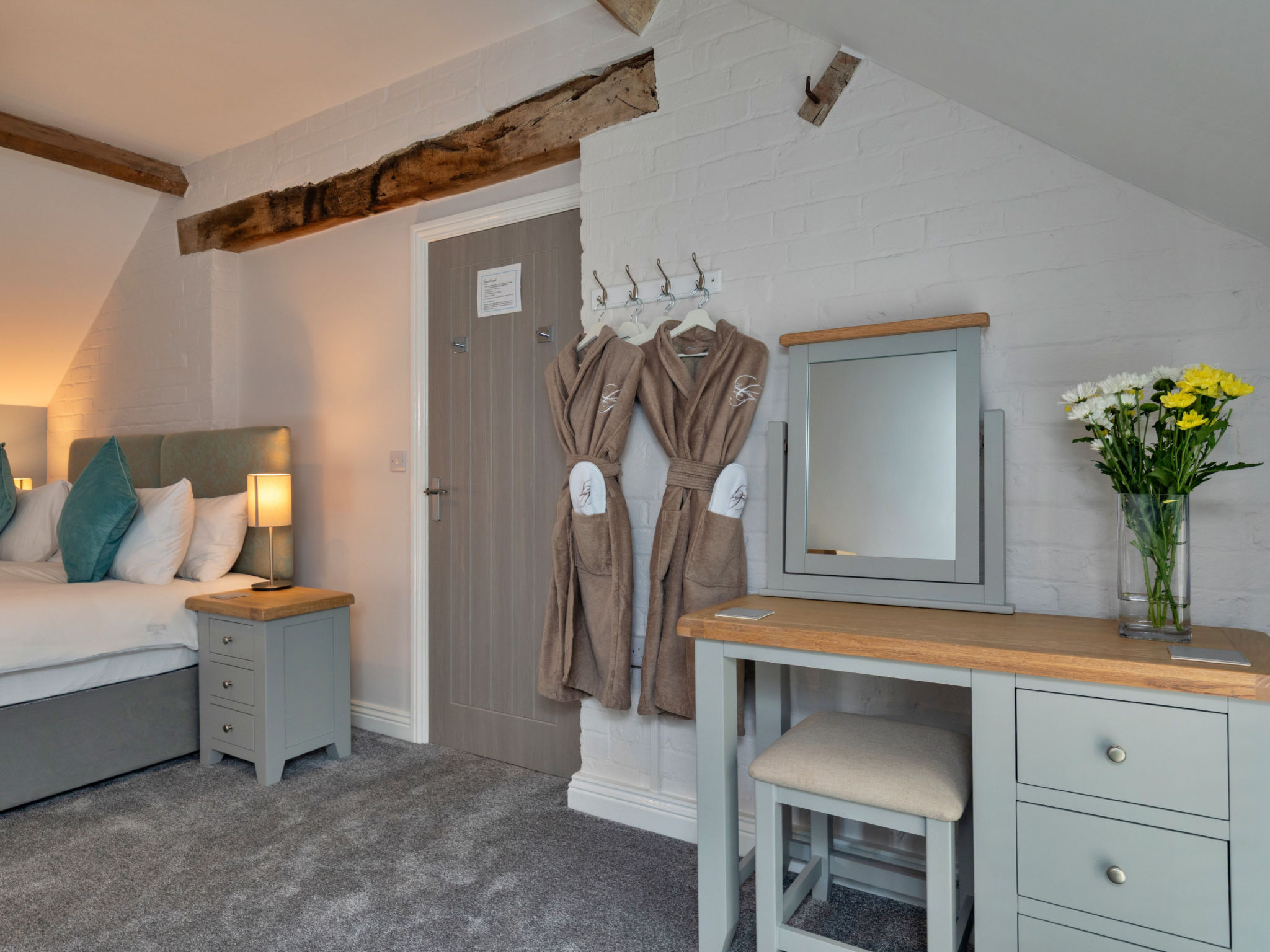 Farmhouse Cottage, Nether Burrows - Binnen