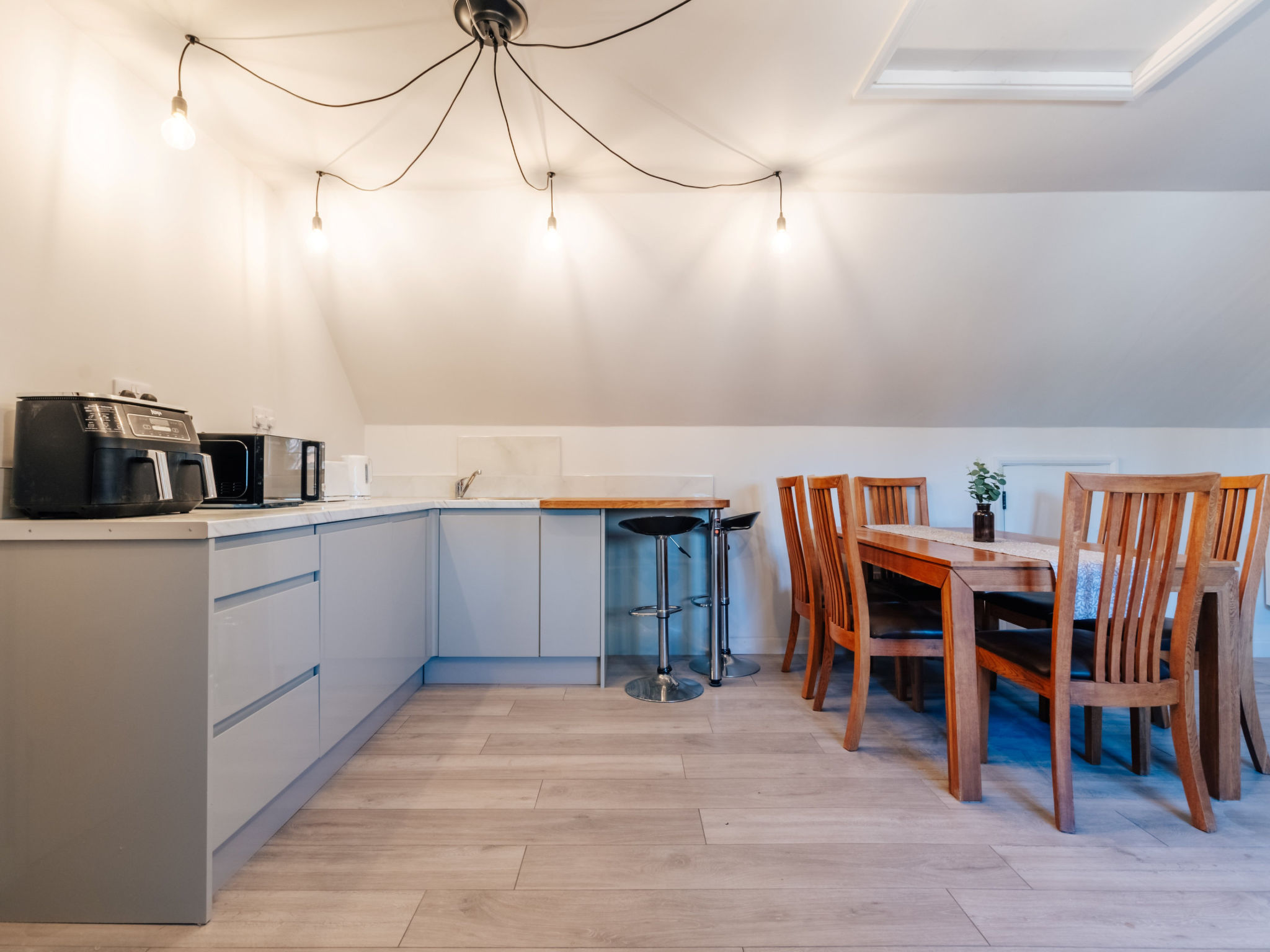 Hazel Rose Cottage-Drinnen