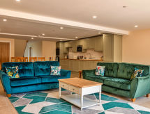 Ruime 4-slaapkamer cottage met jacuzzi in de Cotswolds - thumbnail 1