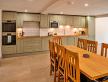 Ruime 4-slaapkamer cottage met jacuzzi in de Cotswolds - thumbnail 2