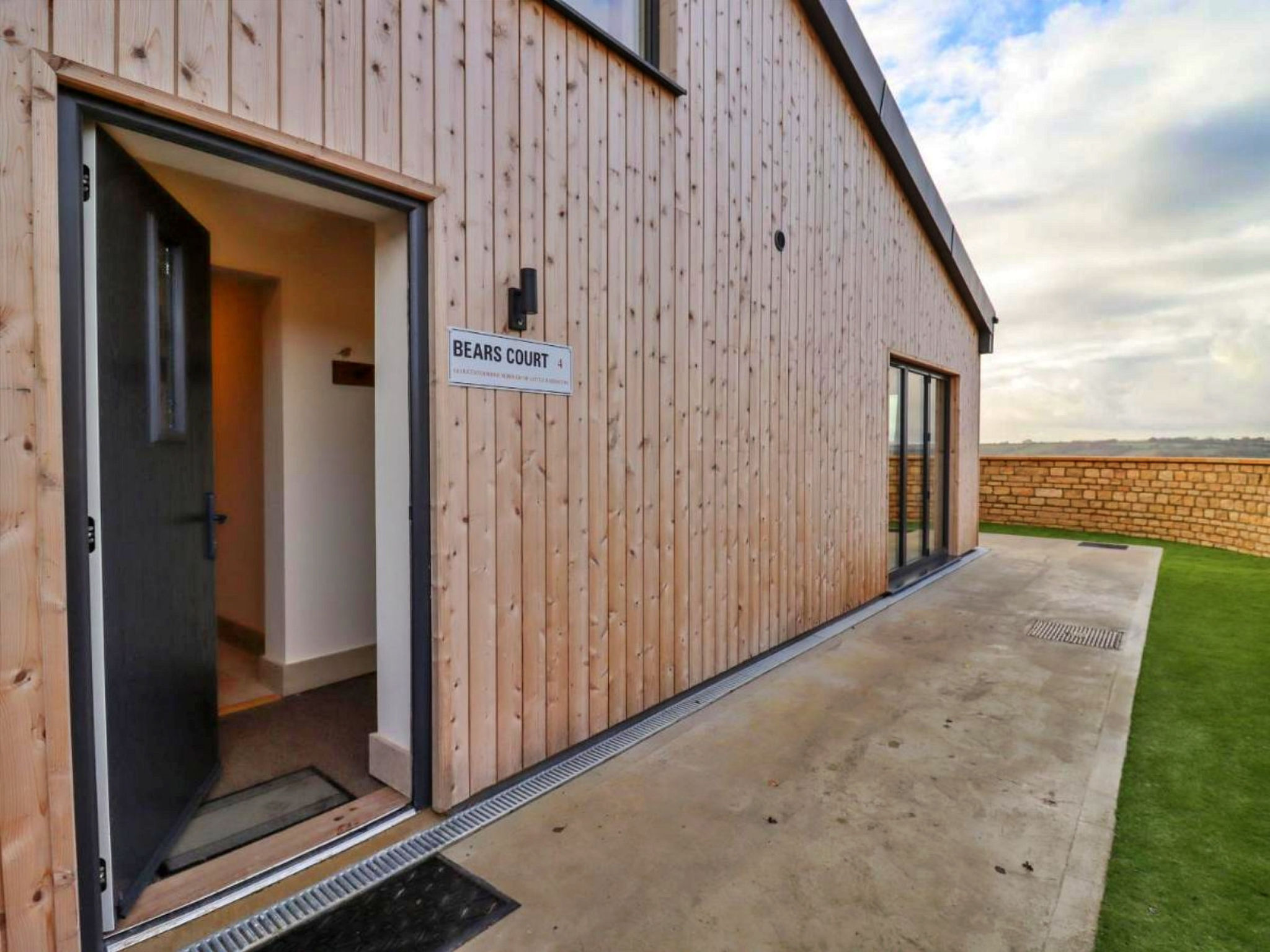 Little Rissington - Barn Four-Buiten