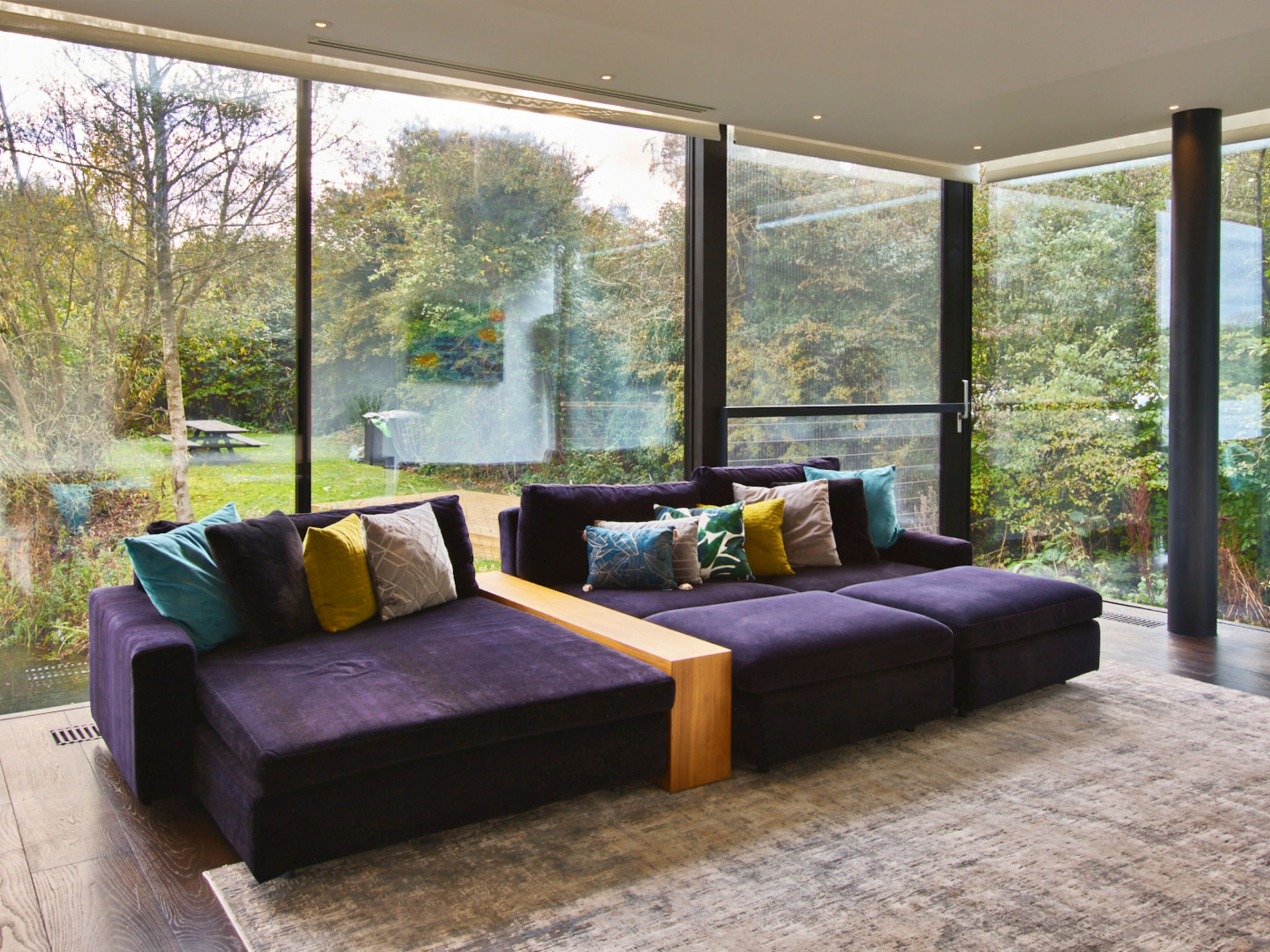 The Glass House at The Lakes by Yoo - Binnen