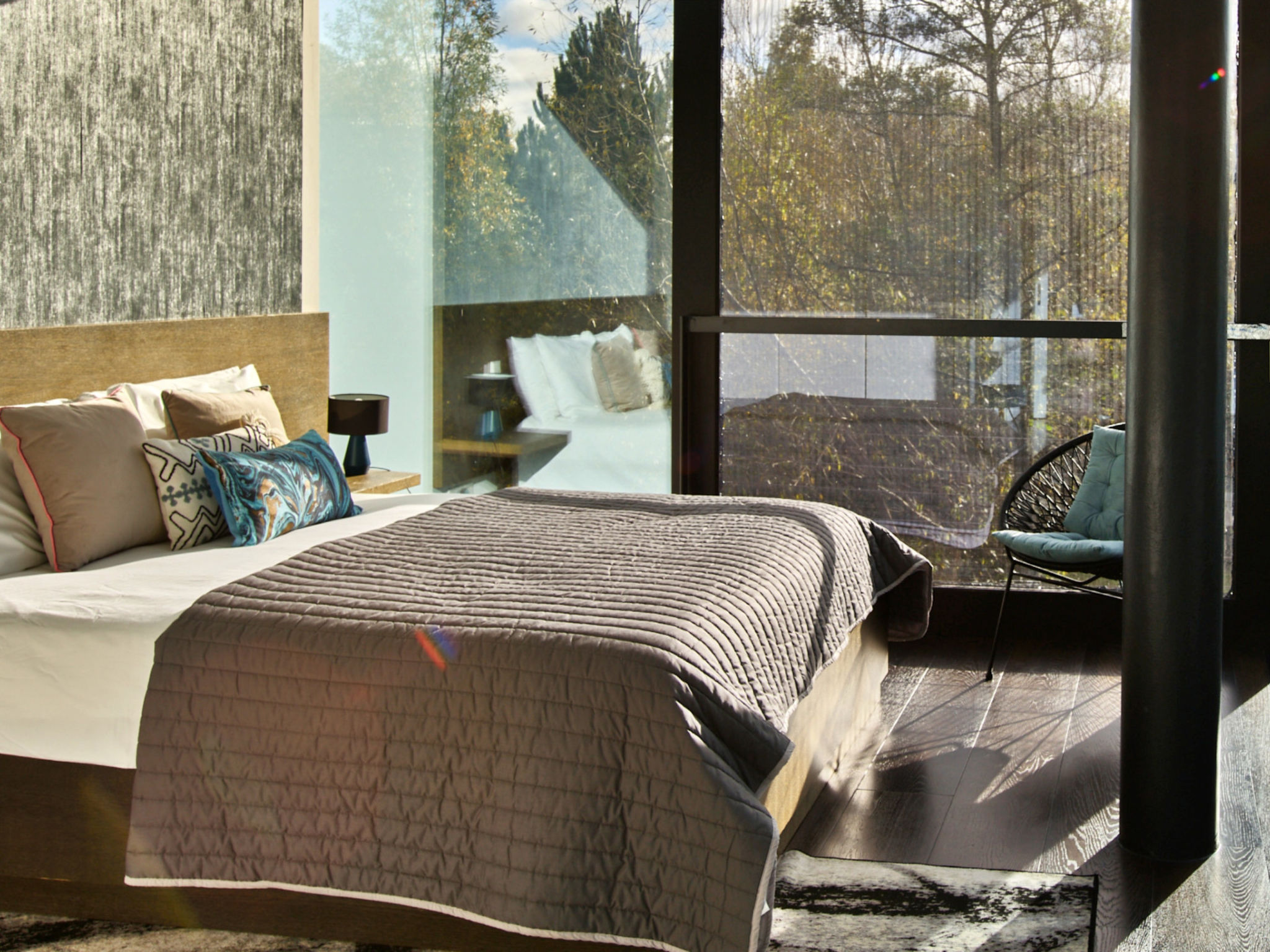 The Glass House at The Lakes by Yoo - Binnen