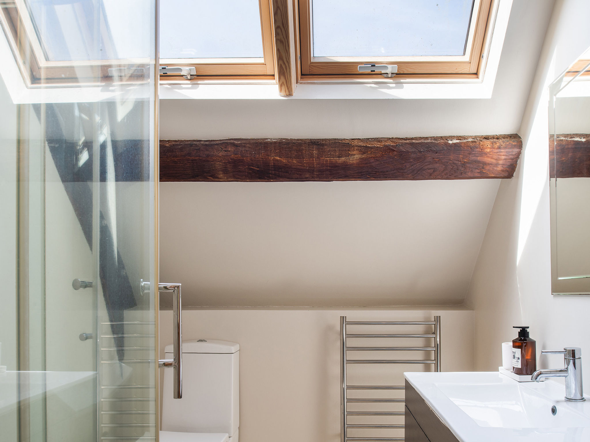 The Painswick Retreat - Binnen