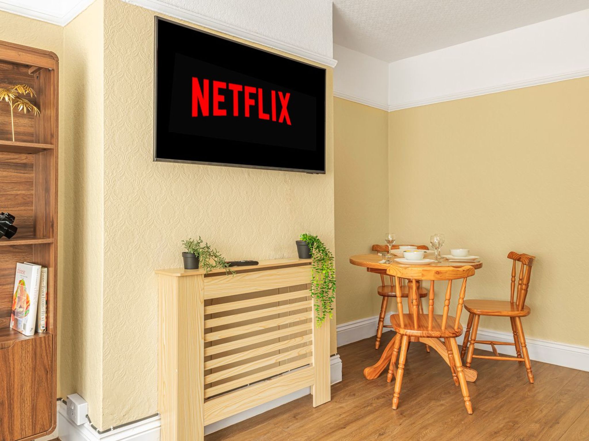 "3-Bett-Haus mit Parkplatz und Büro"