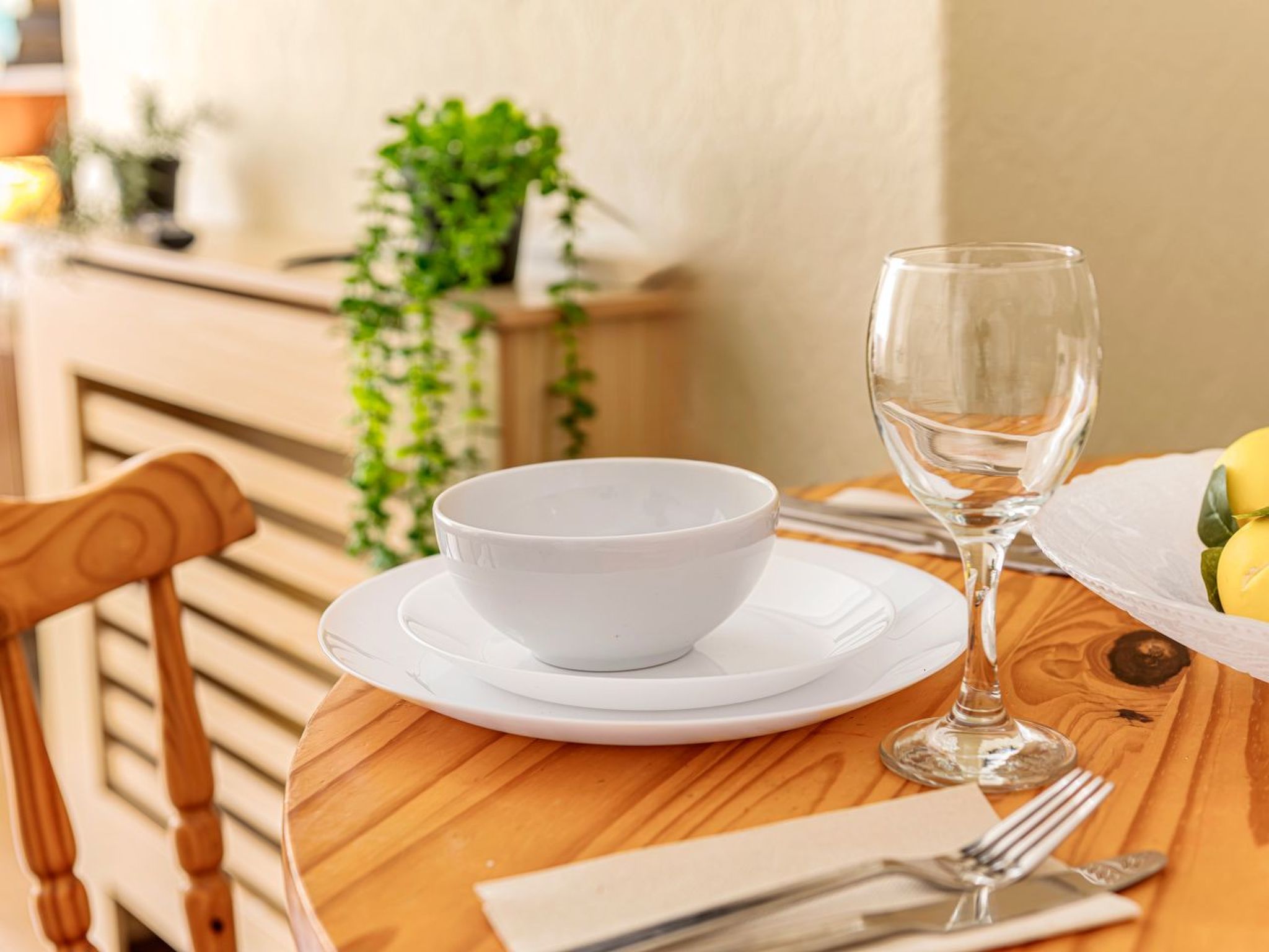 "3-Bett-Haus mit Parkplatz und Büro"