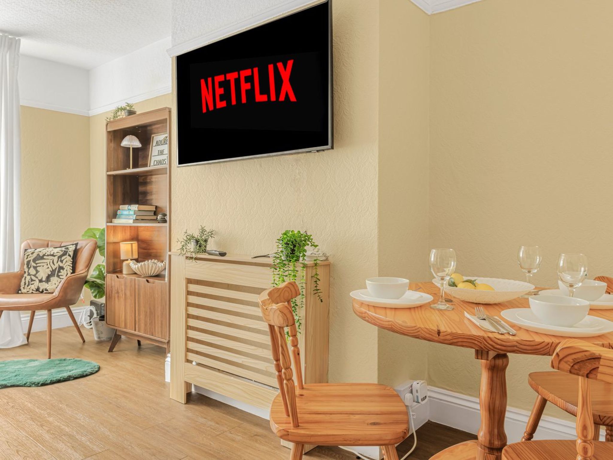 "3-Bett-Haus mit Parkplatz und Büro"-Image-tags.info