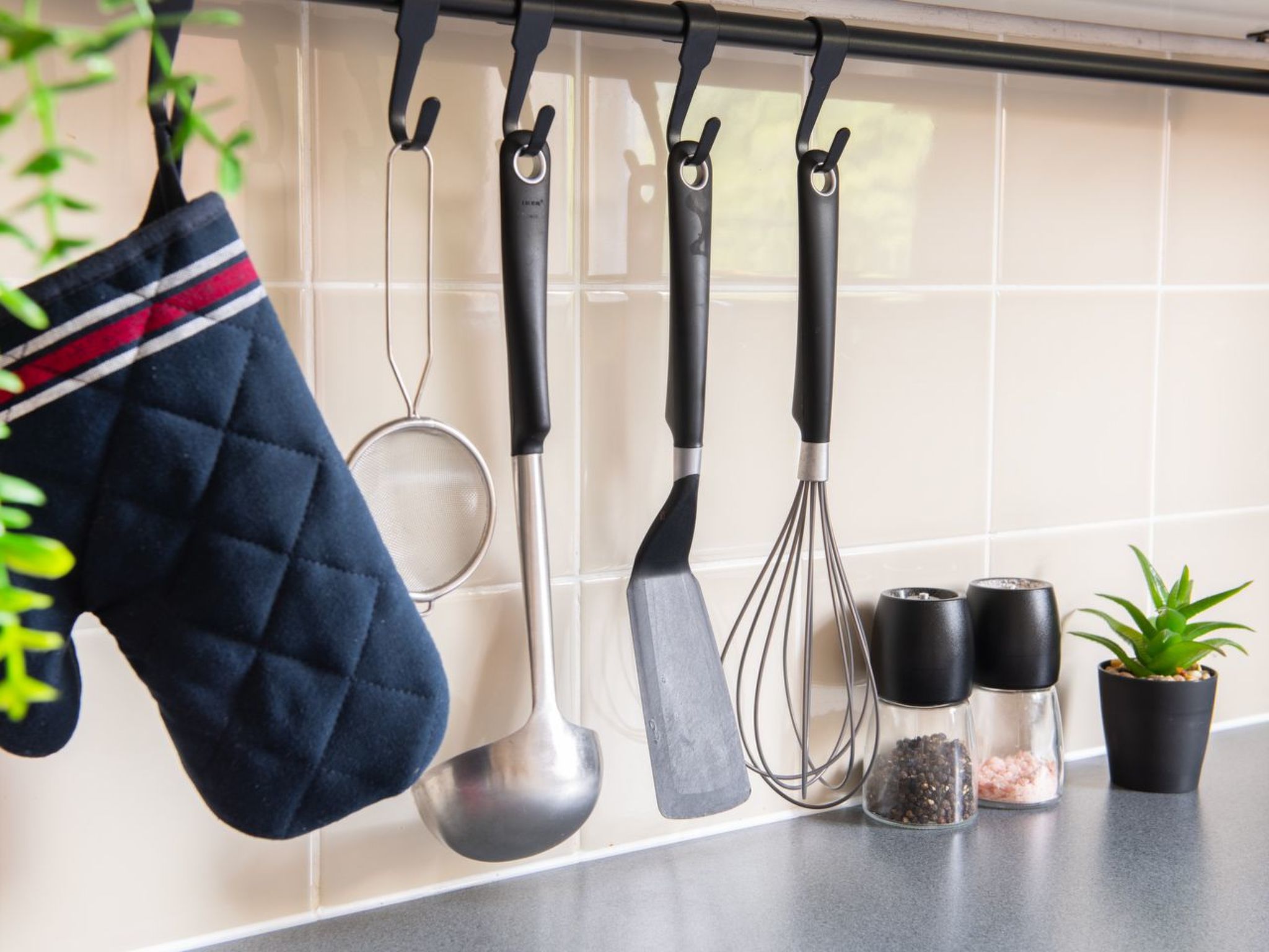 "3-Bett-Haus mit Parkplatz und Büro"-Image-tags.info