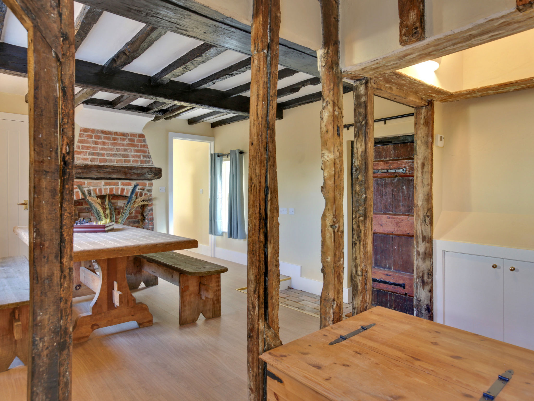 Josua, Maldon - Dedans