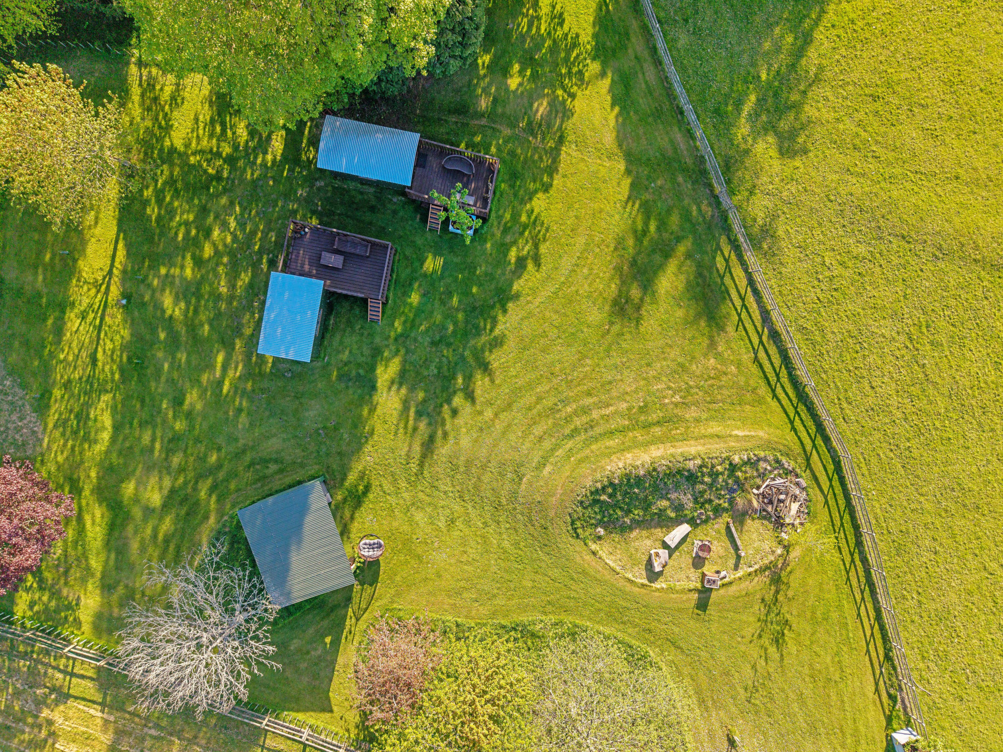 Shepherd's Hut at Hilltop Farm-Buiten