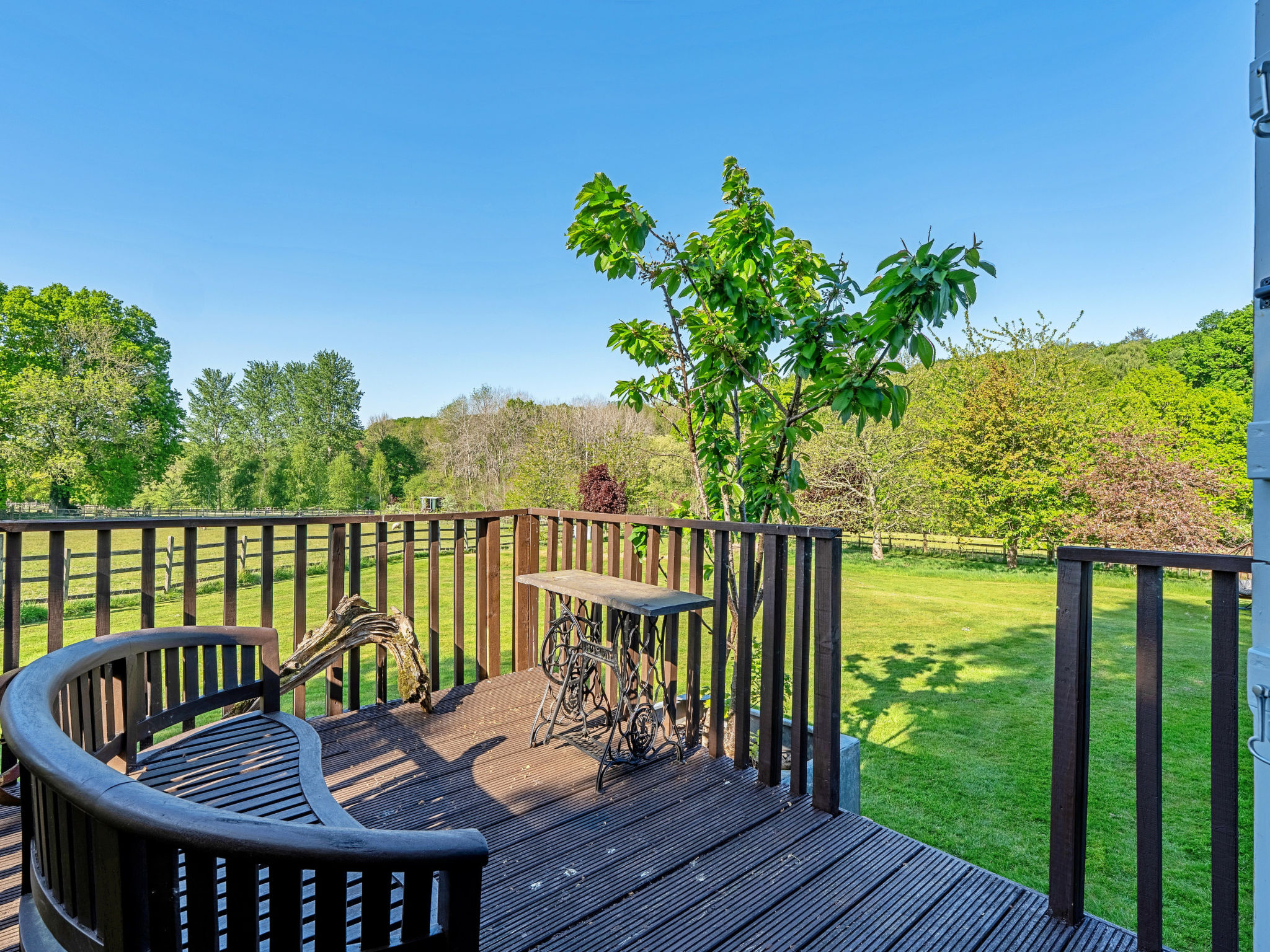 Shepherd's Hut at Hilltop Farm-Buiten