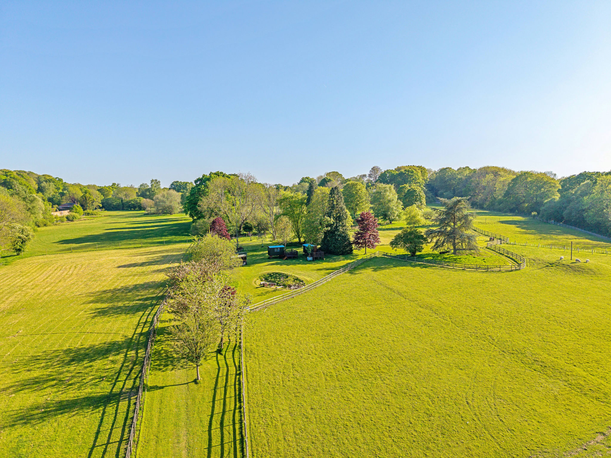Shepherd's Hut at Hilltop Farm-Buiten