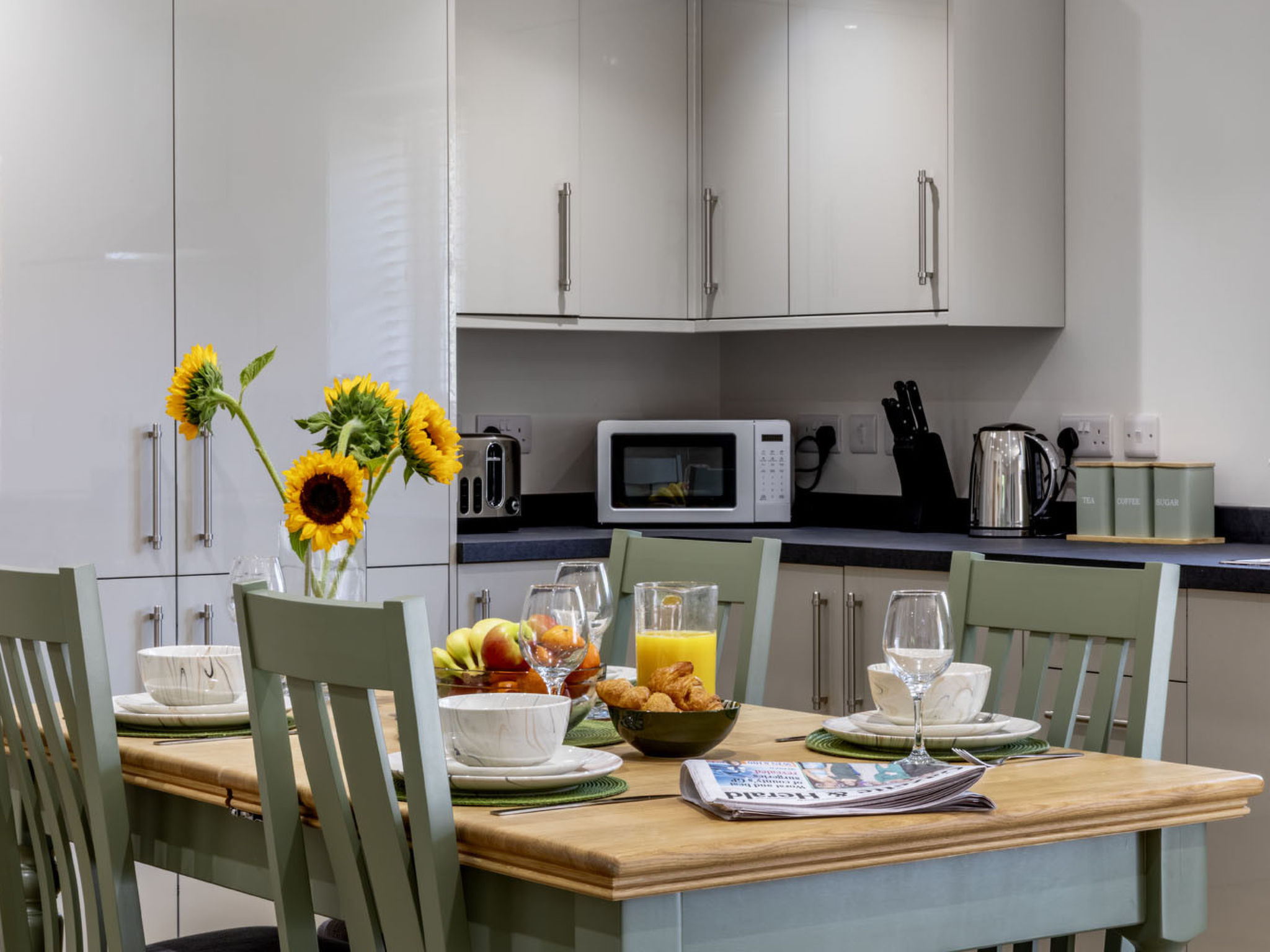Kitchen / Dining Room
