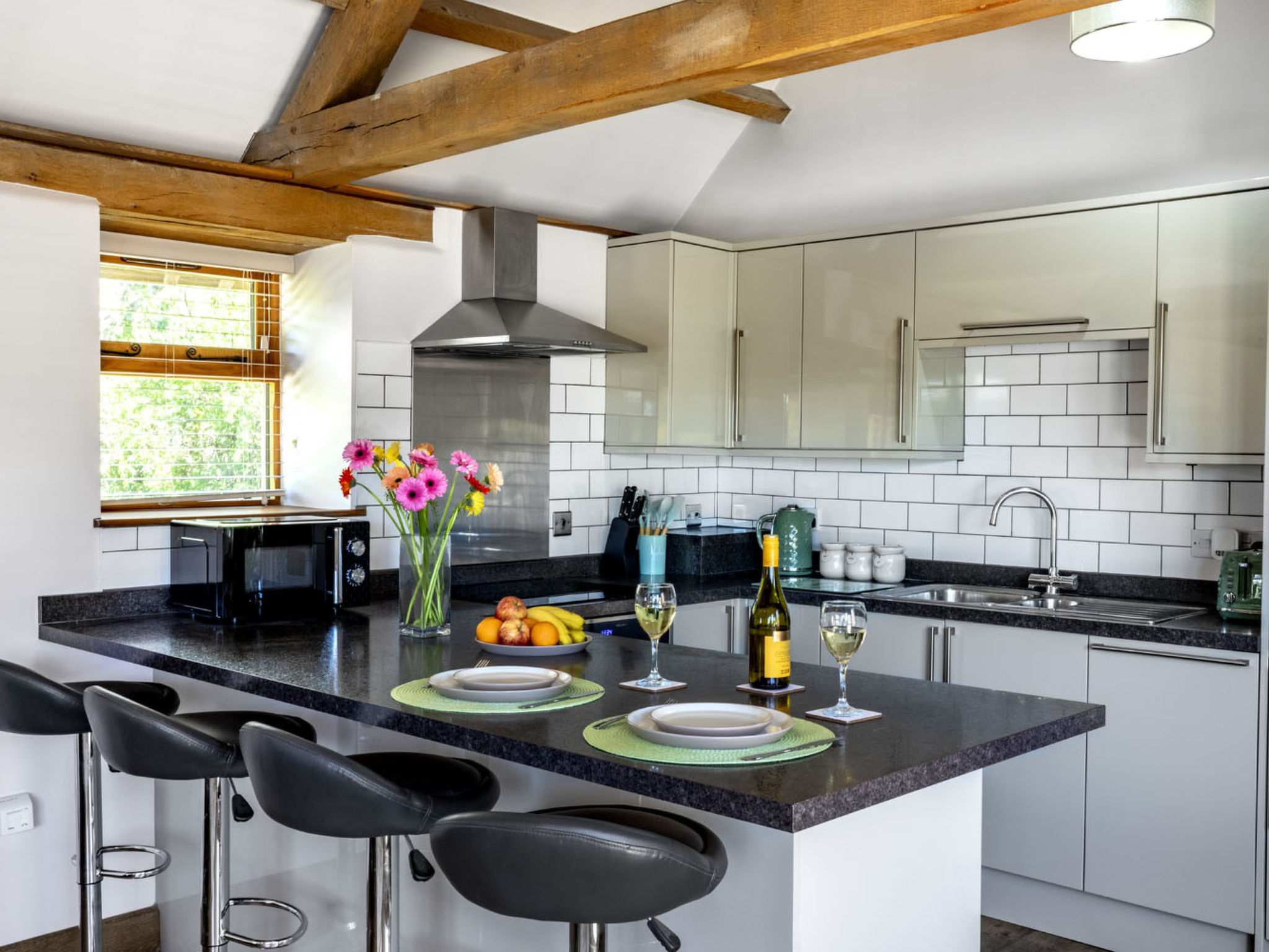 The Cottages Collection at Rusty Lane Farm - Binnen