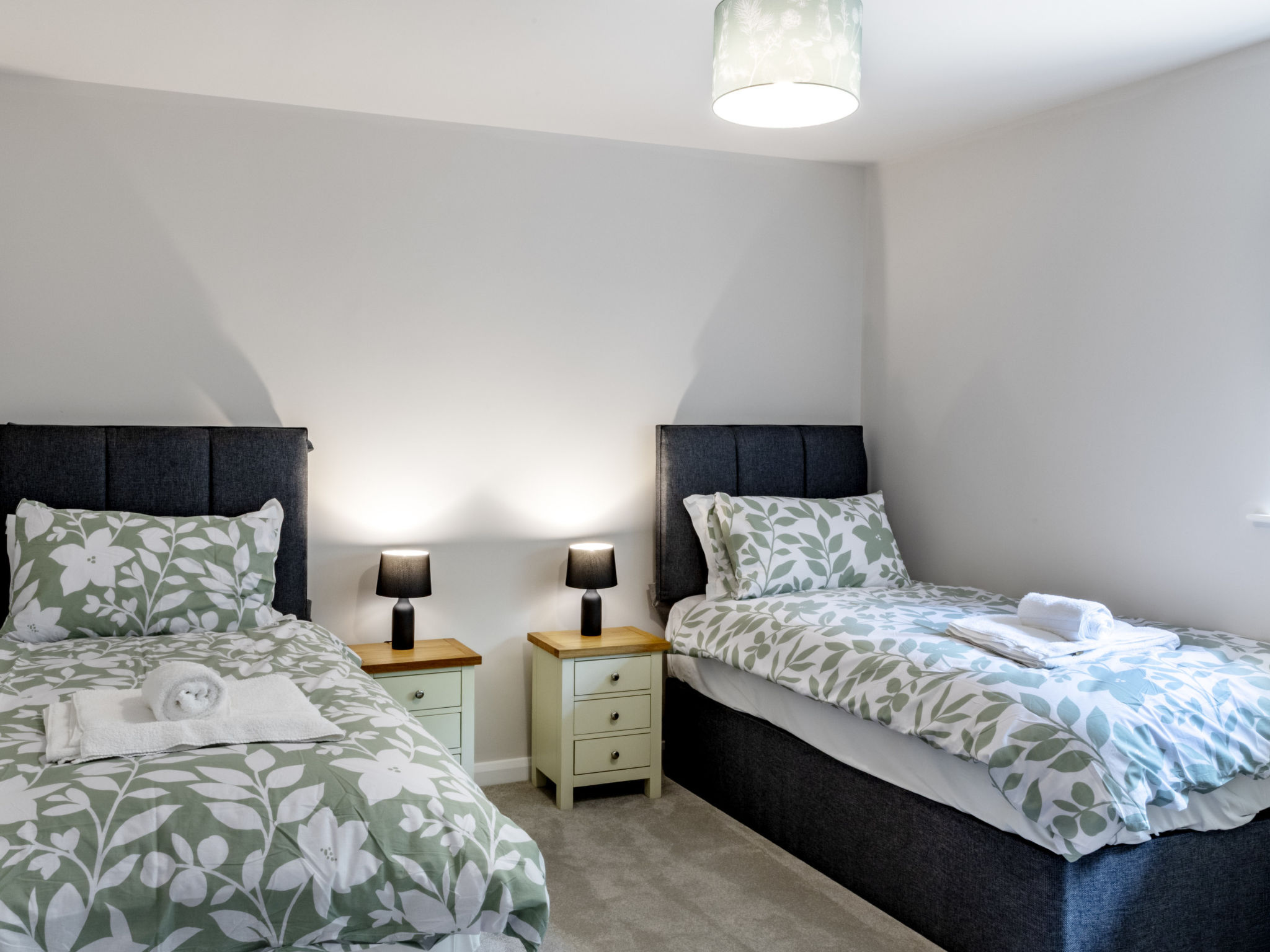The Cottages Collection at Rusty Lane Farm - Binnen