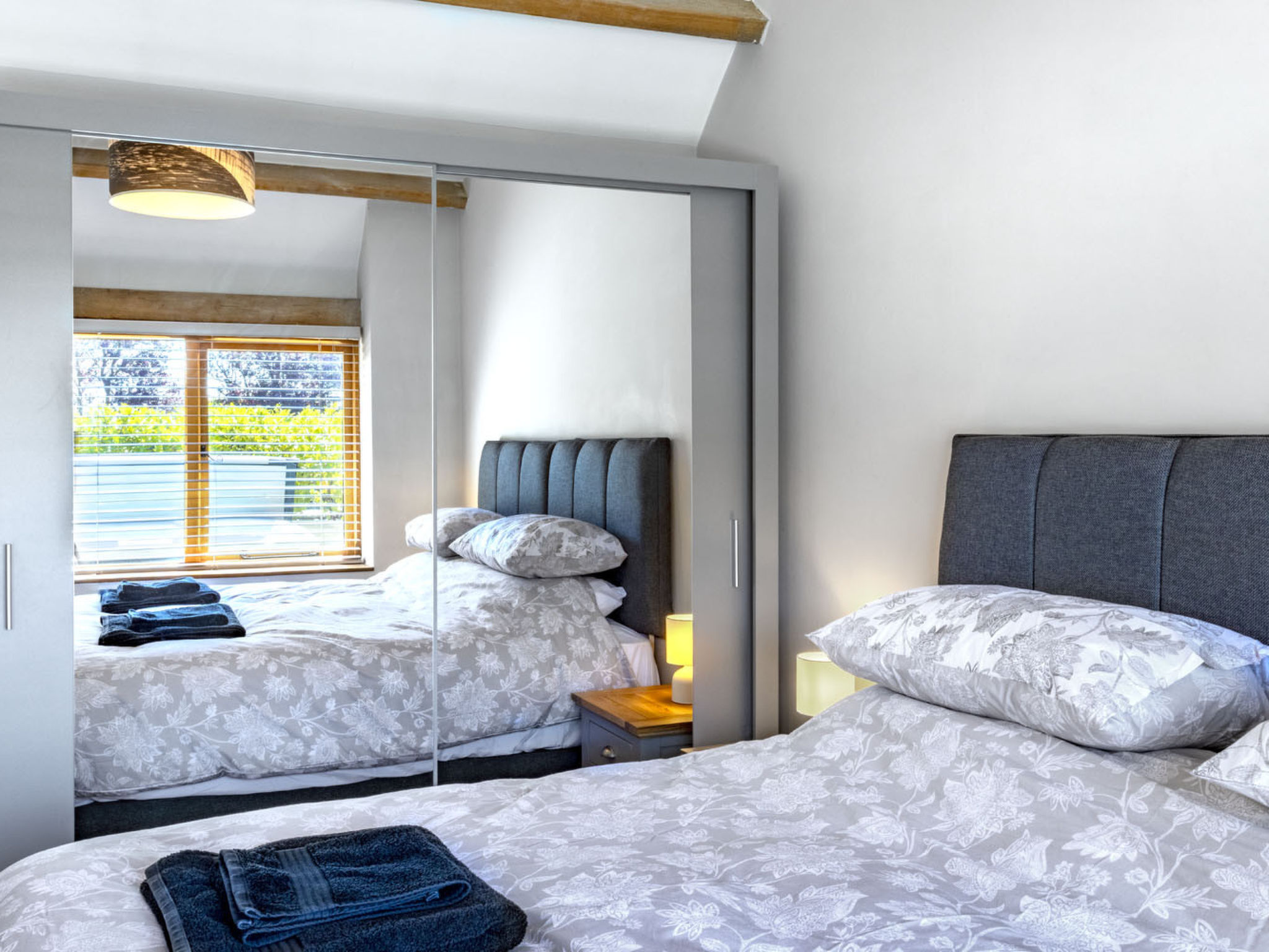 The Cottages Collection at Rusty Lane Farm - Binnen