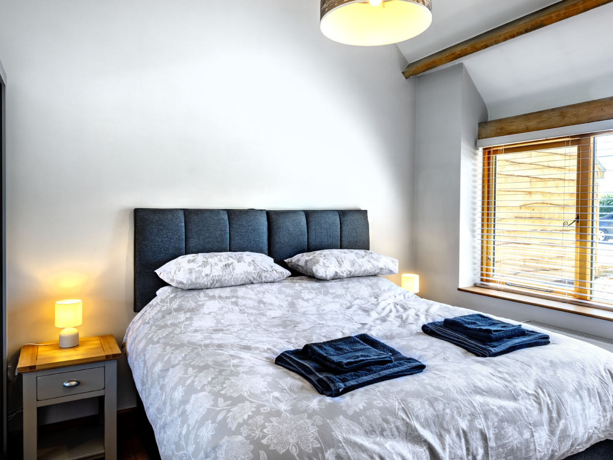 The Cottages Collection at Rusty Lane Farm - Binnen