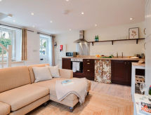 Courtside Cottage: Knusse studio in hartje Gloucester met parkeerplaats - thumbnail 1