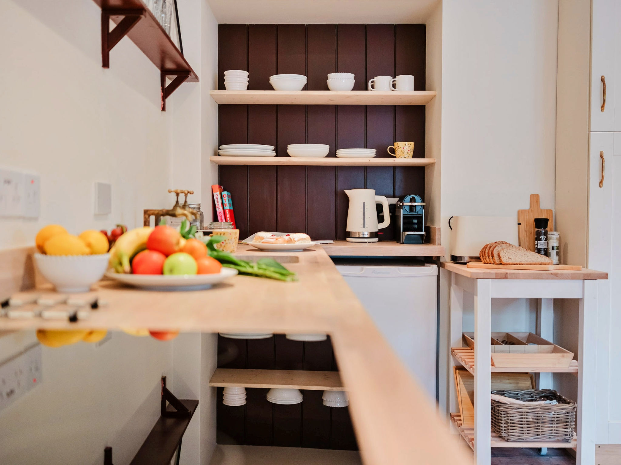 Courtside Cottage-Binnen
