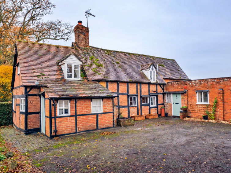 Cricketers' Cottage in Gloucester