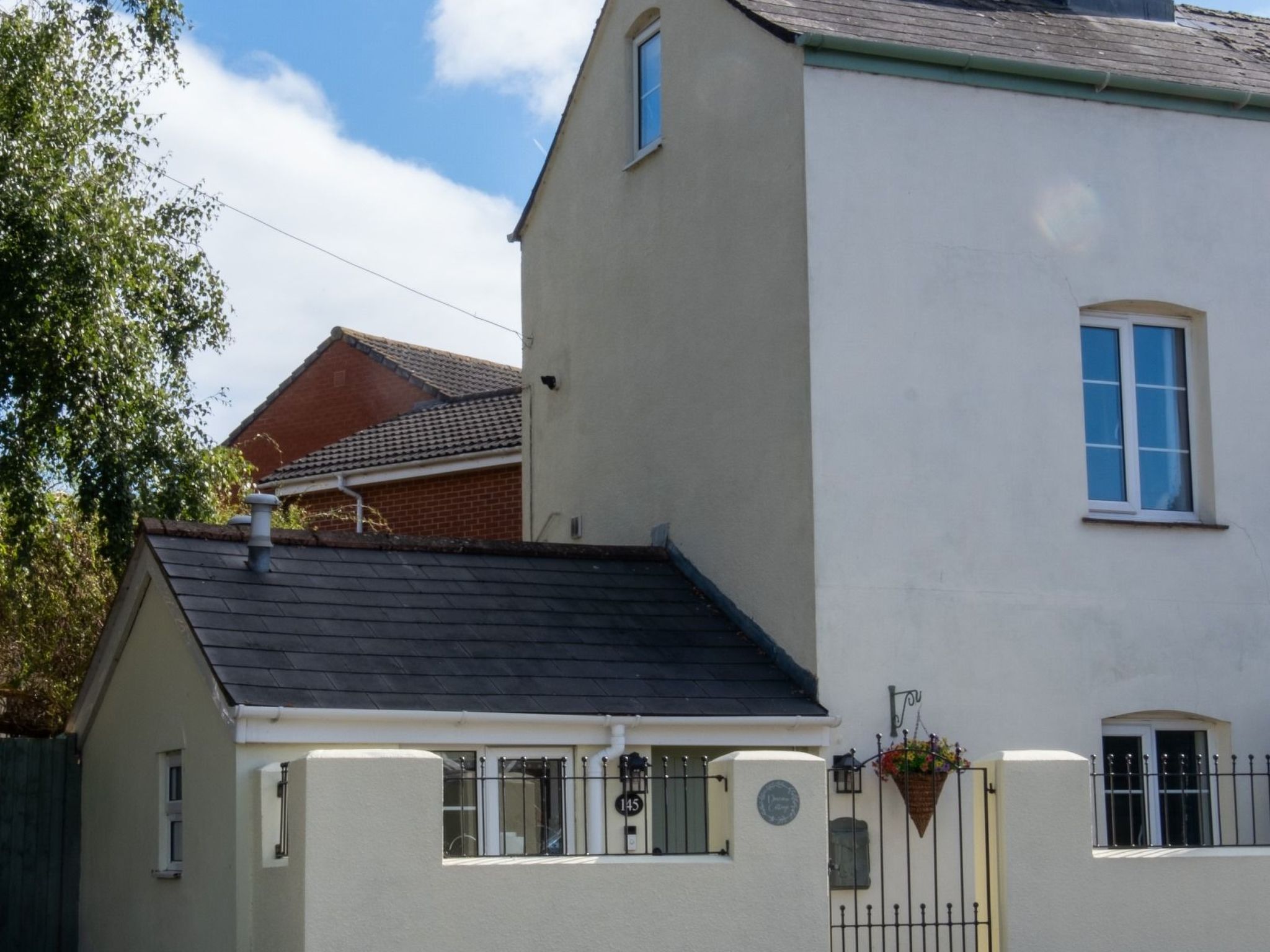 Doverow Cottage-Image-tags.info